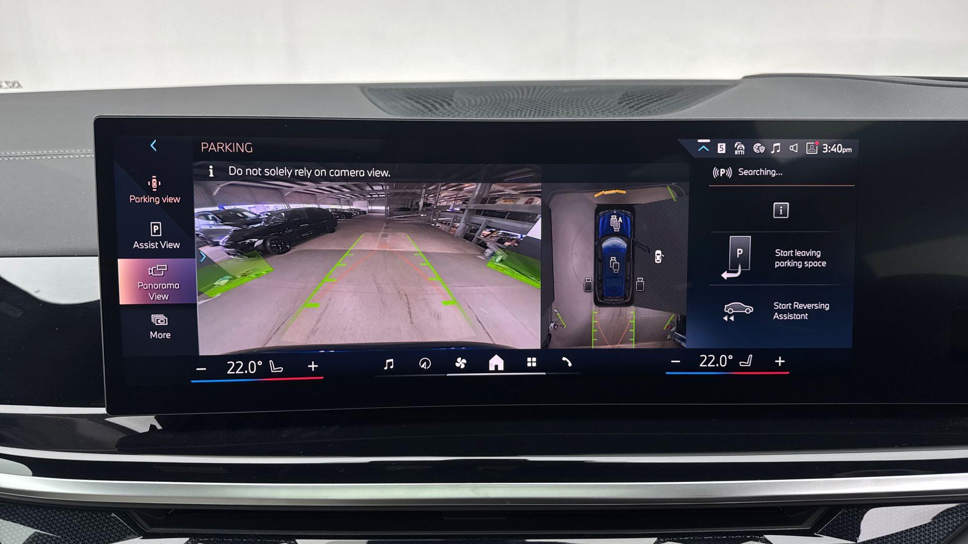 BMW X7 view 10