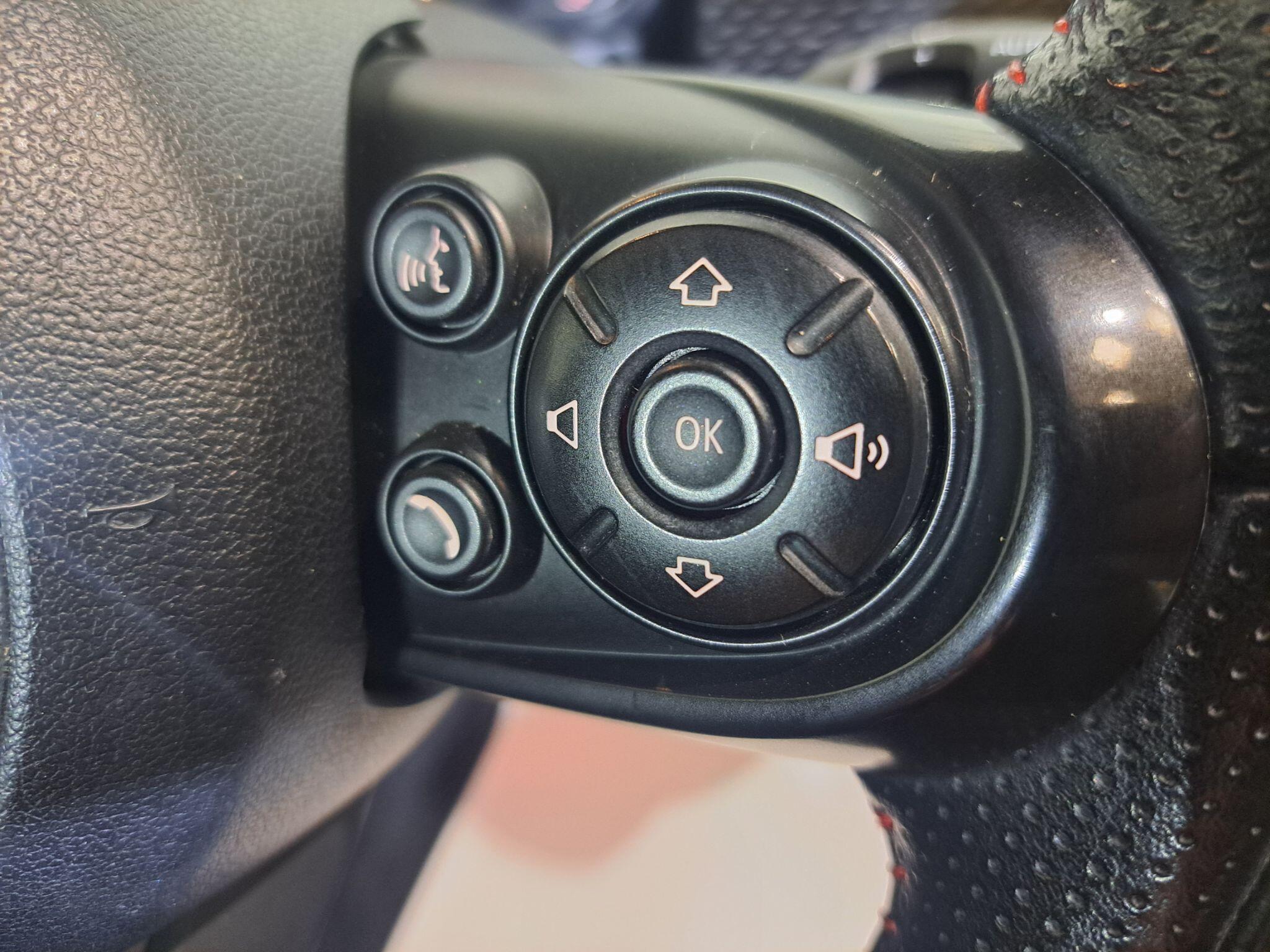 Mini Cooper view 17