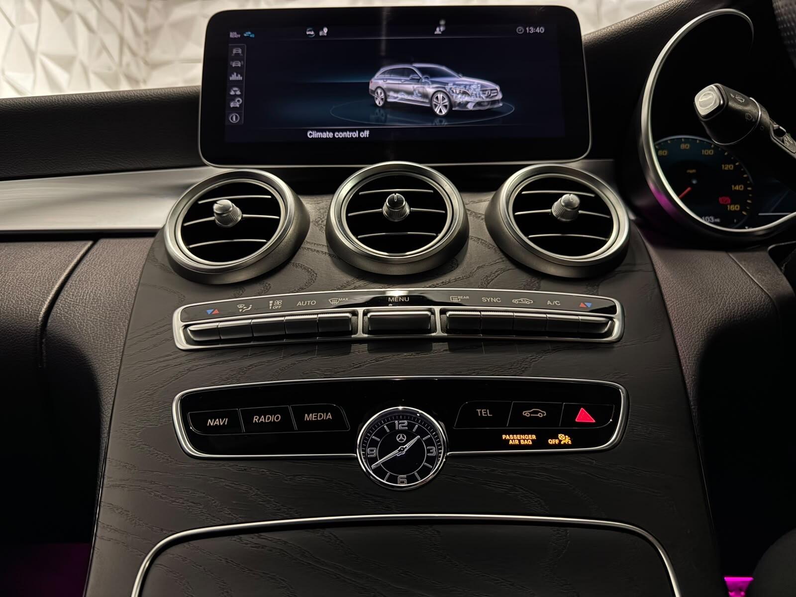 Mercedes-Benz C Class view 20