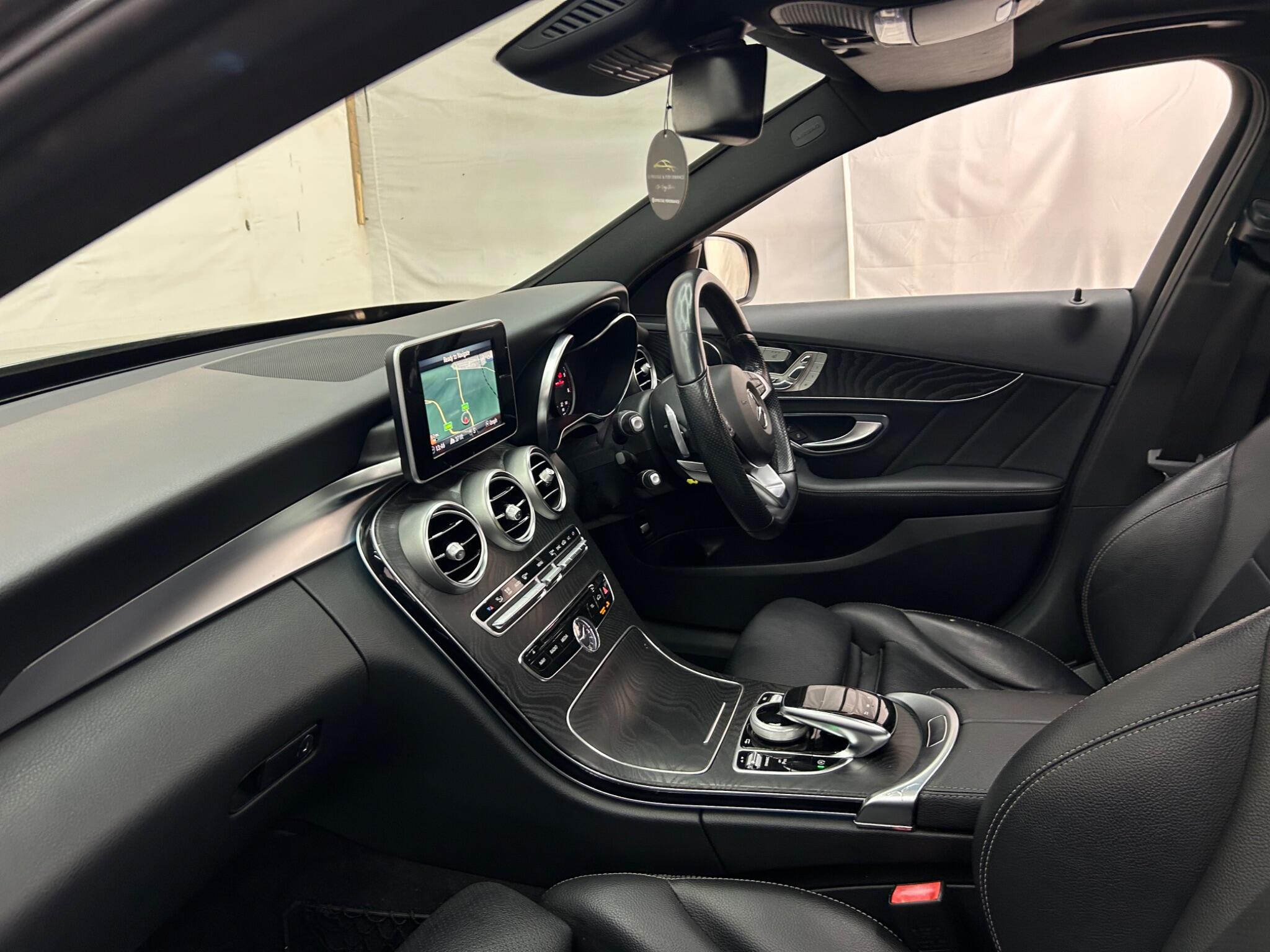 Mercedes-Benz C Class view 15