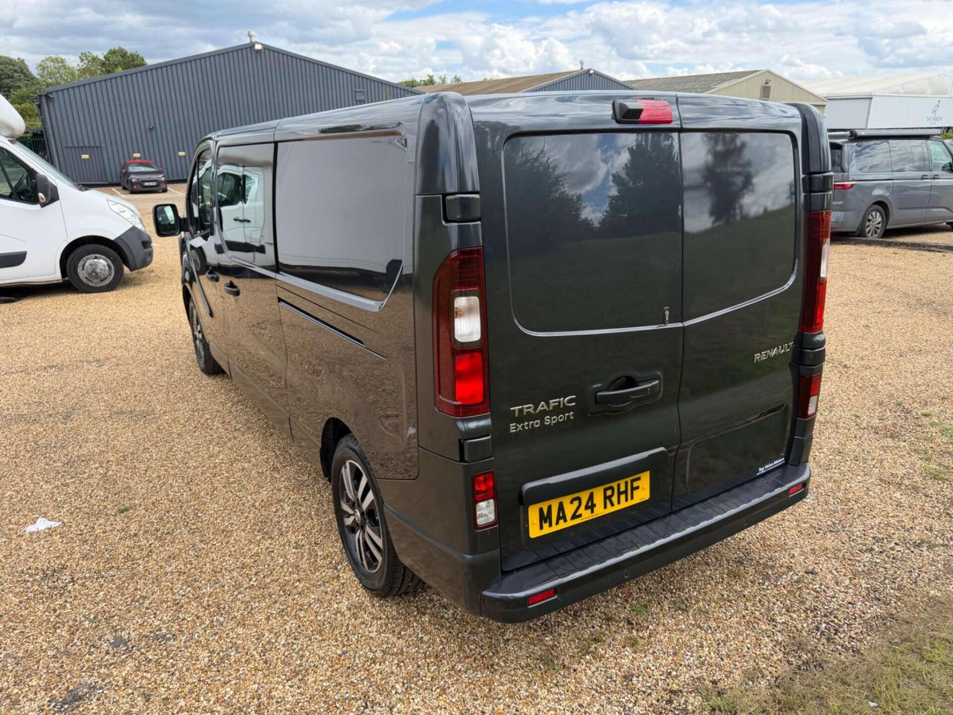 Renault Trafic view 4