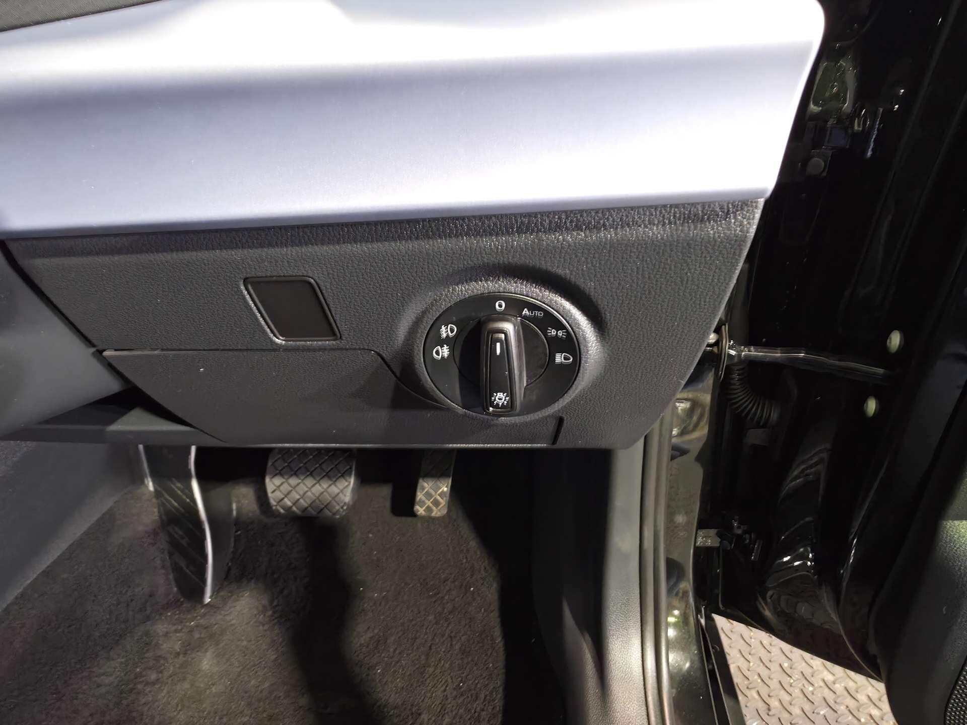 SEAT Arona view 14