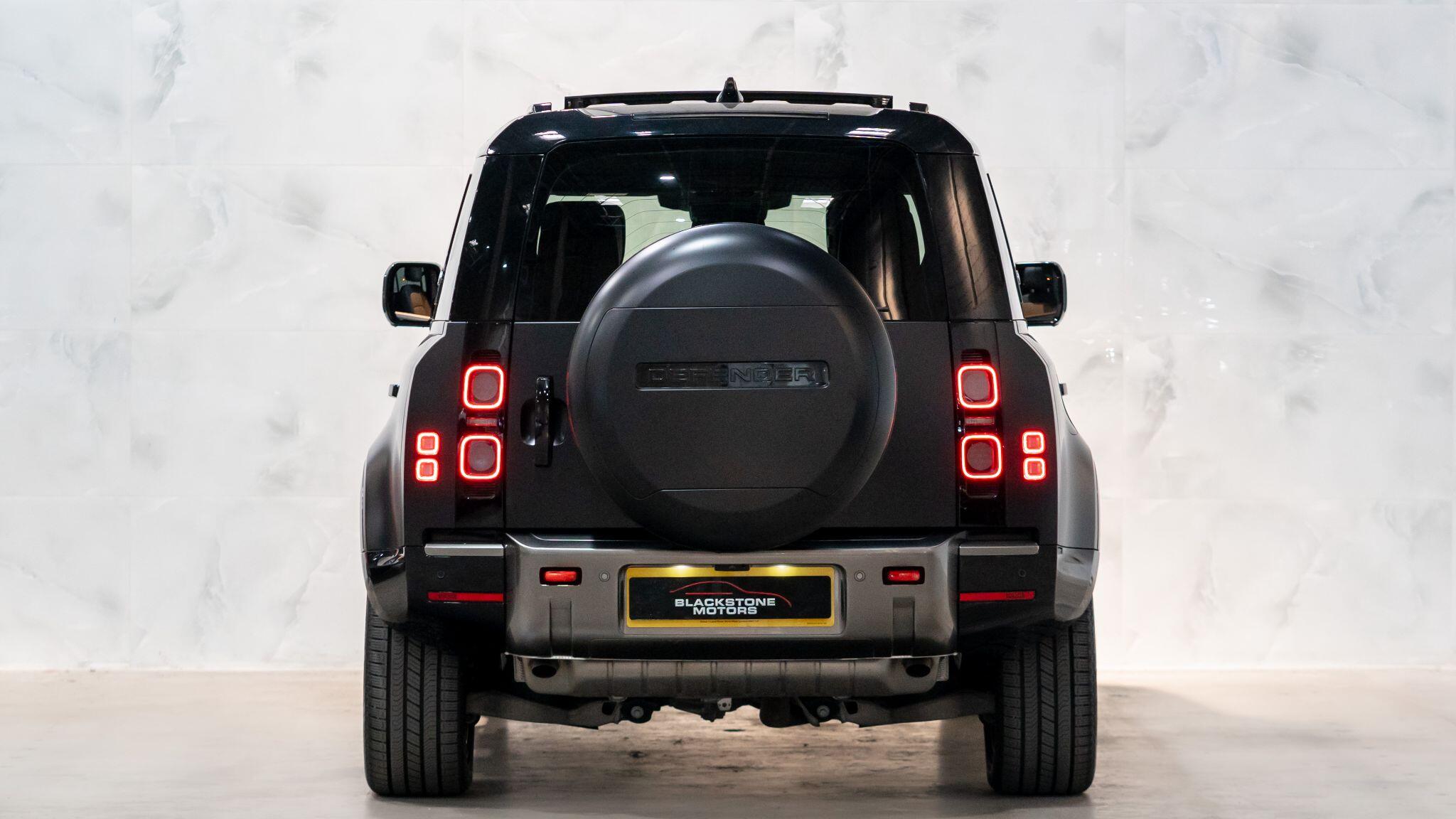 Land Rover Defender view 7