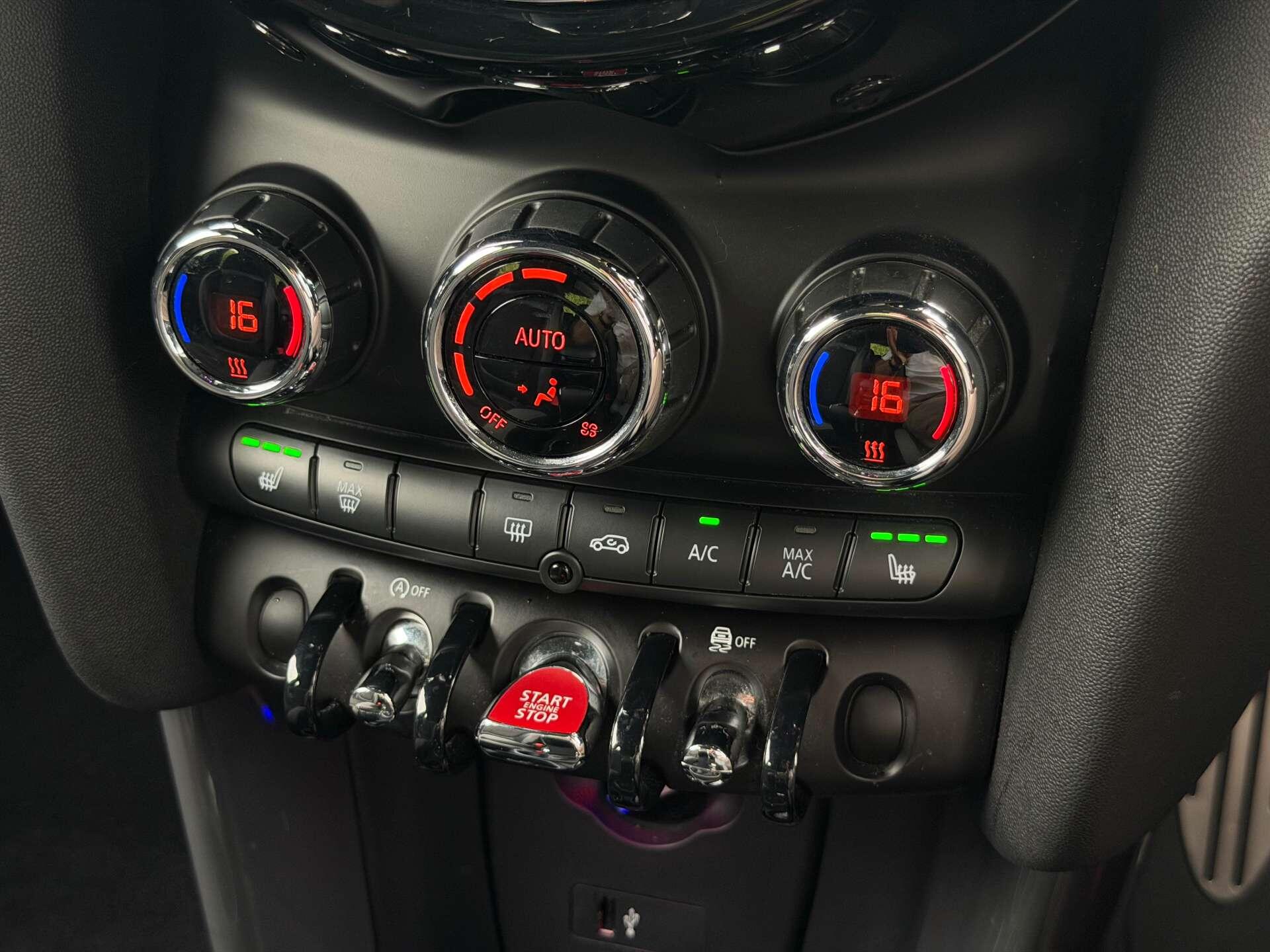 Mini Hatch view 30