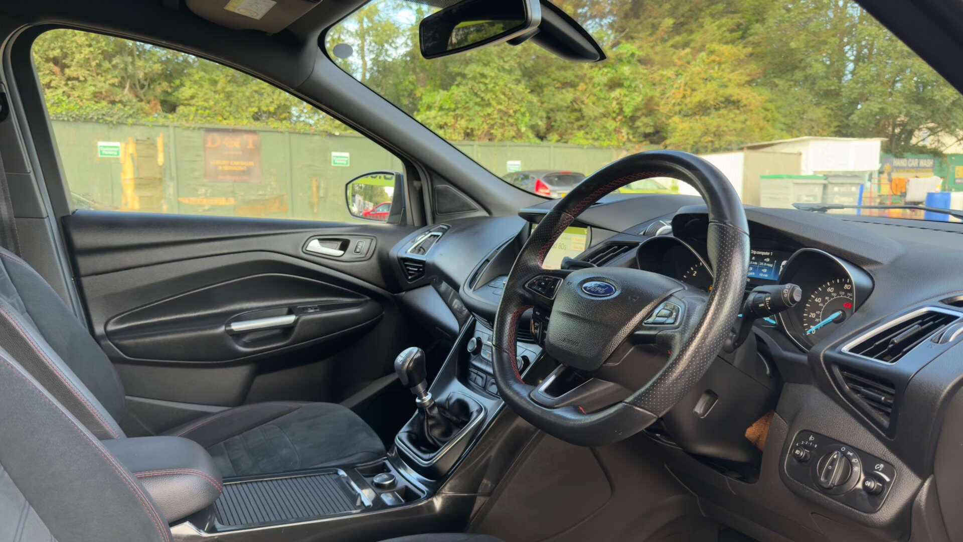 Ford Kuga view 7