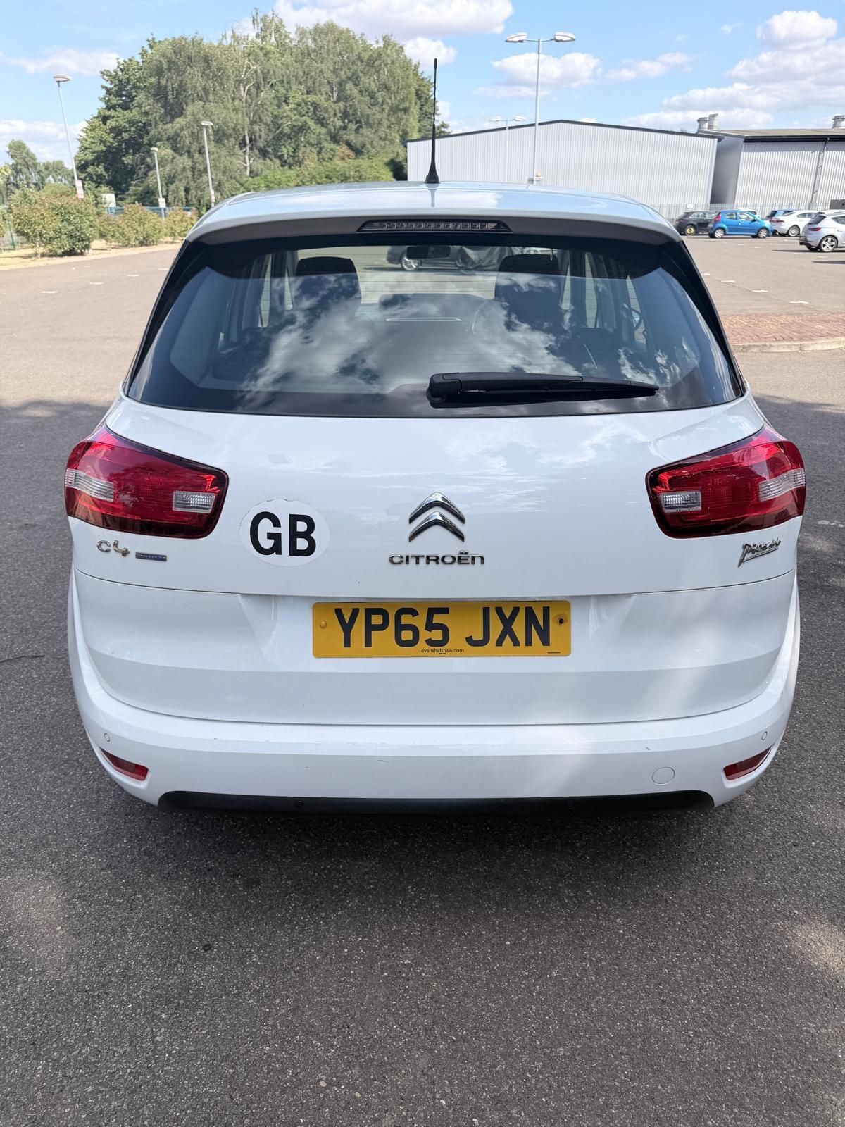 Citroen C4 Picasso view 6