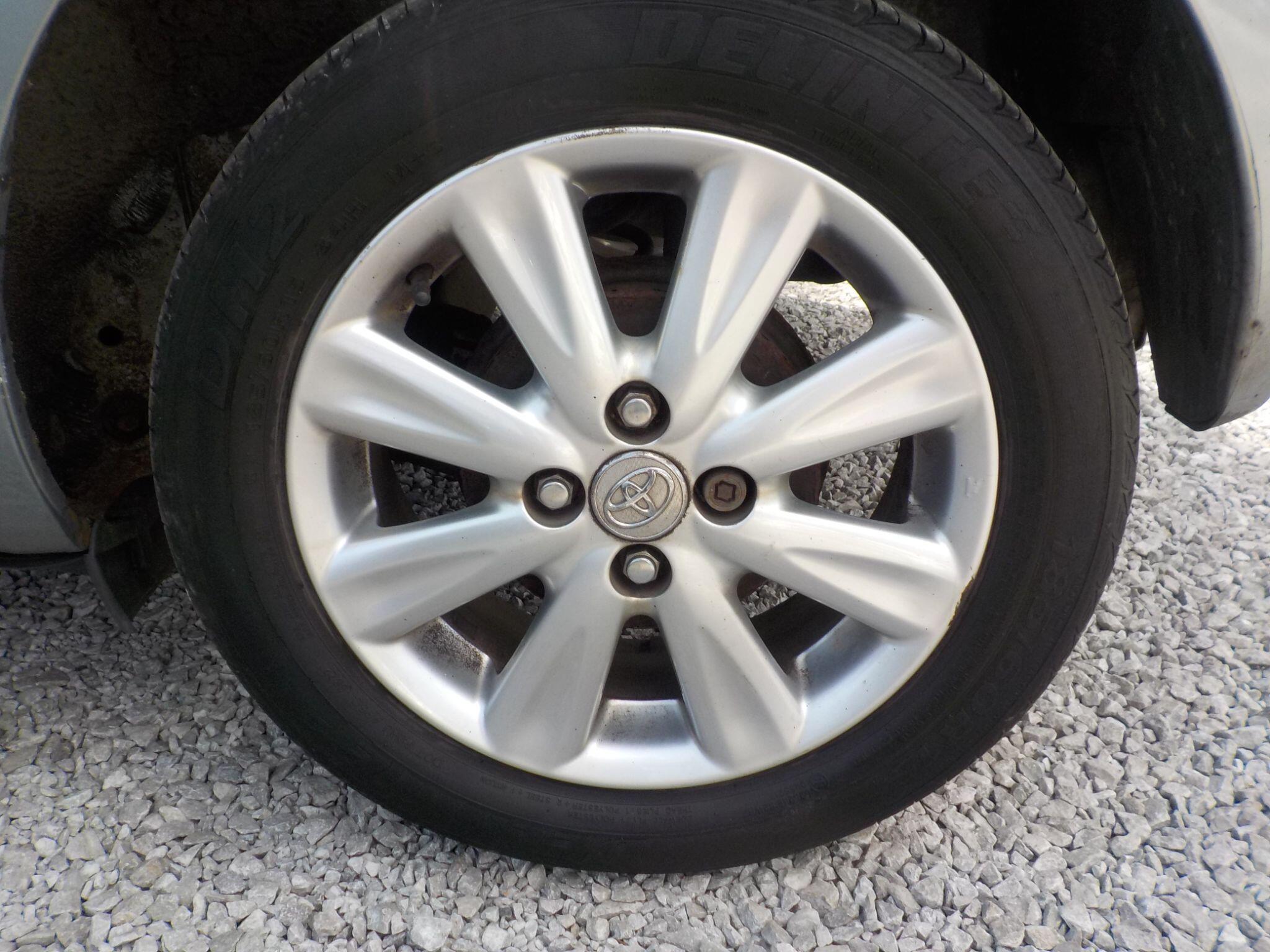 Toyota Yaris 1.33 Dual VVT-i TR Euro 4 (s/s) 5dr