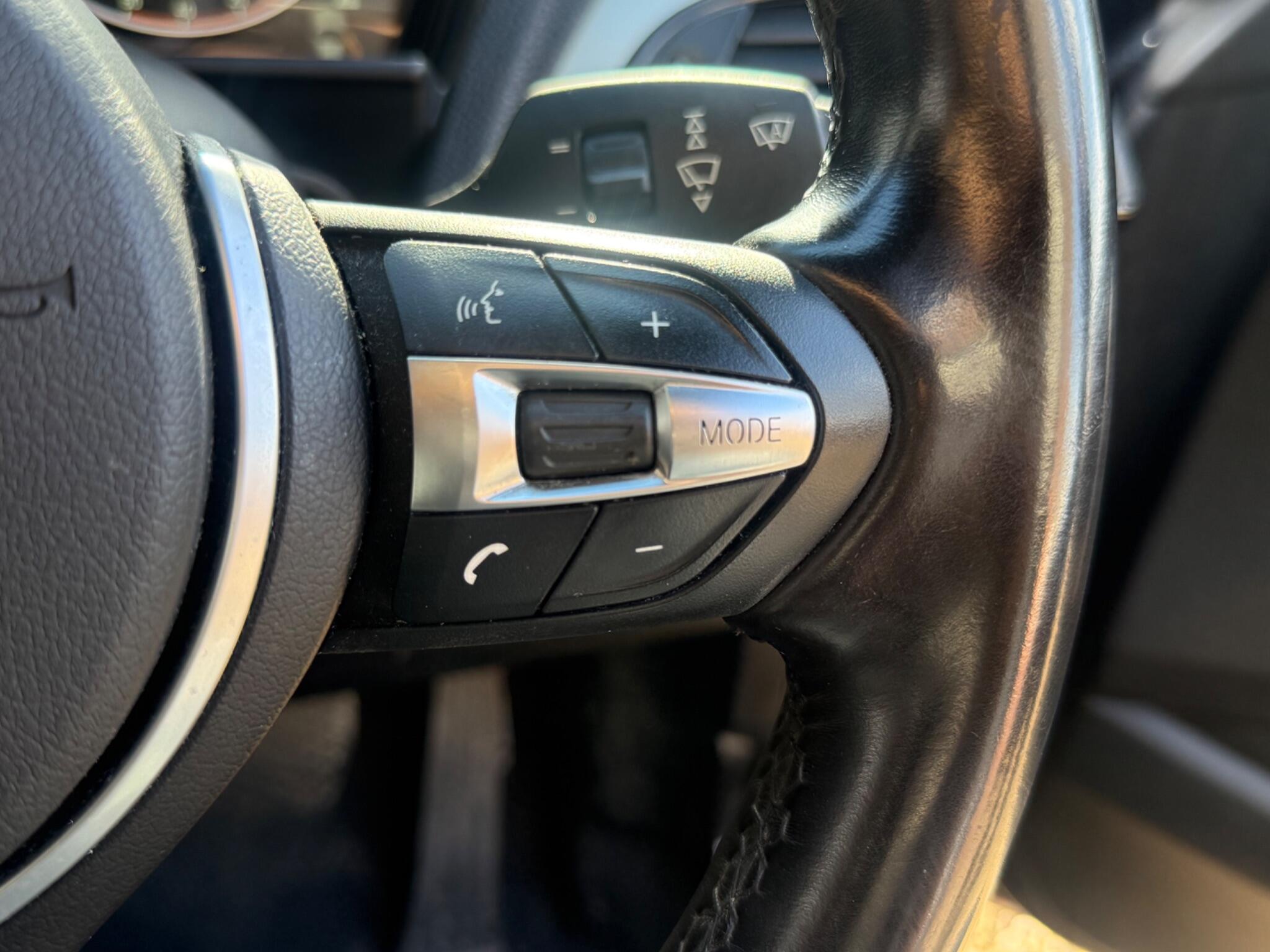 BMW 2 Series view 32