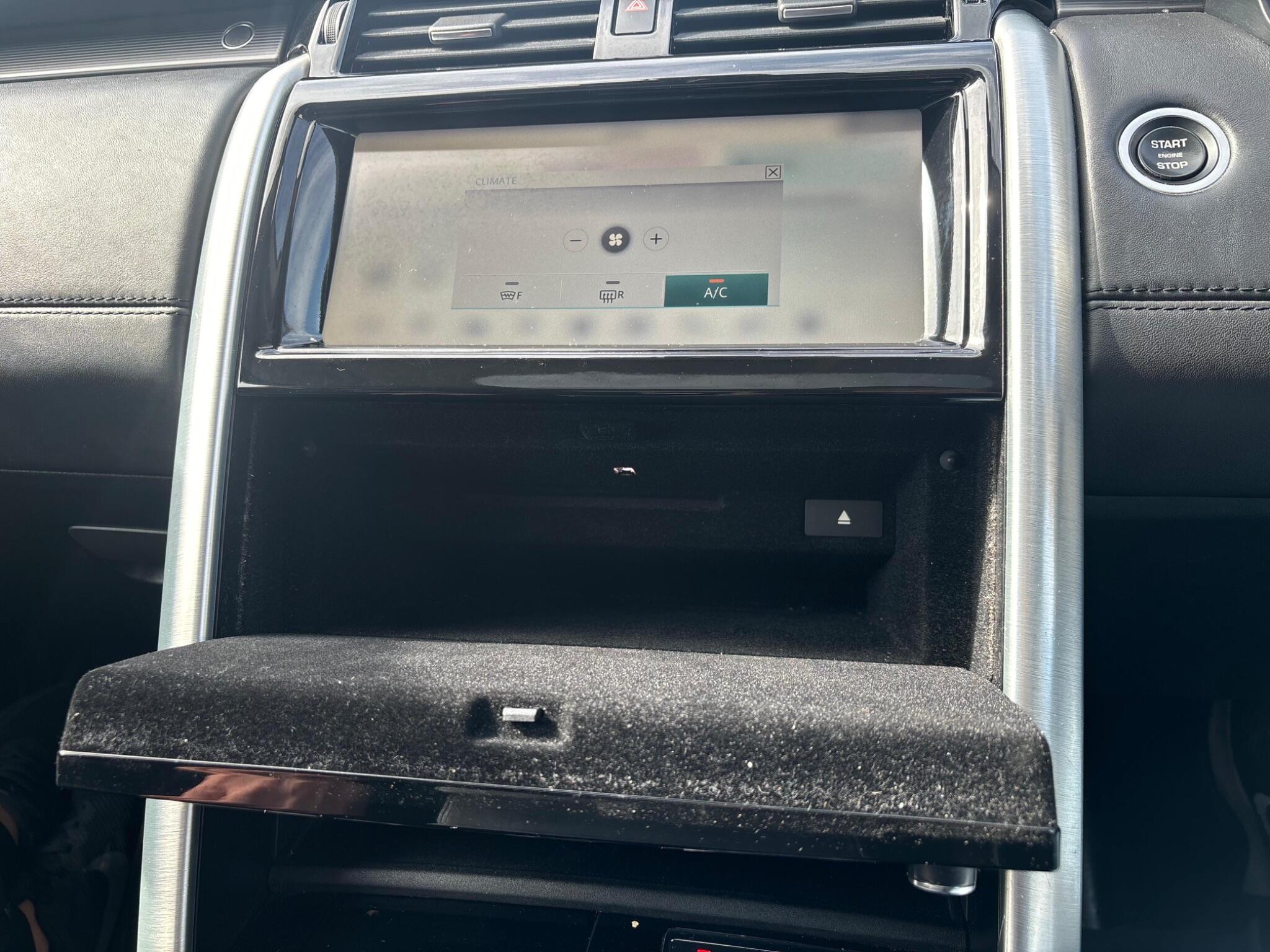 Land Rover Discovery 3 view 18