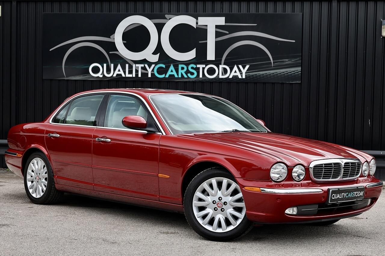 Jaguar XJ8 main image