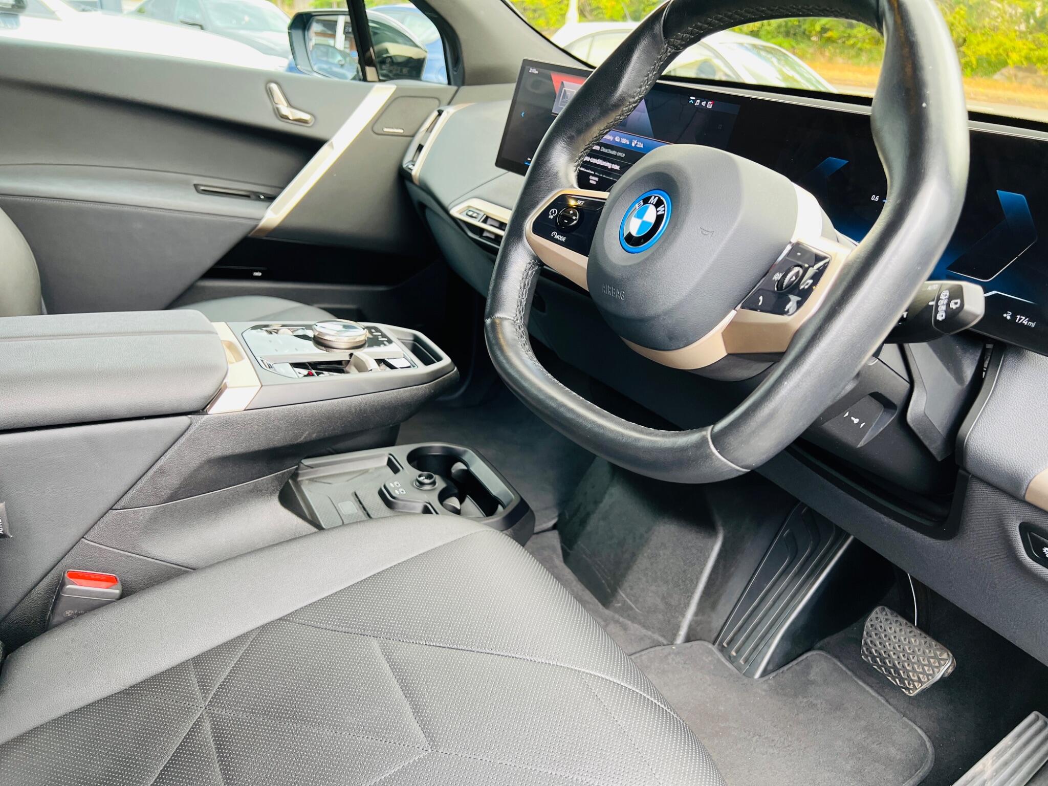 2022 BMW iX 40 76.6kWh M Sport Auto xDrive 5dr • 23,495 miles image 65