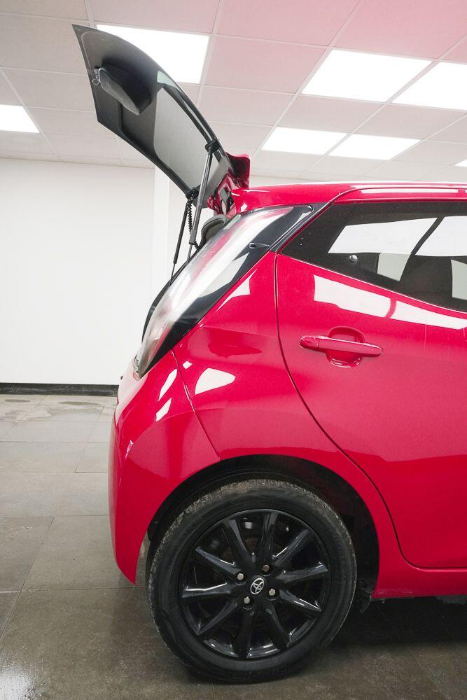 Toyota Aygo view 12
