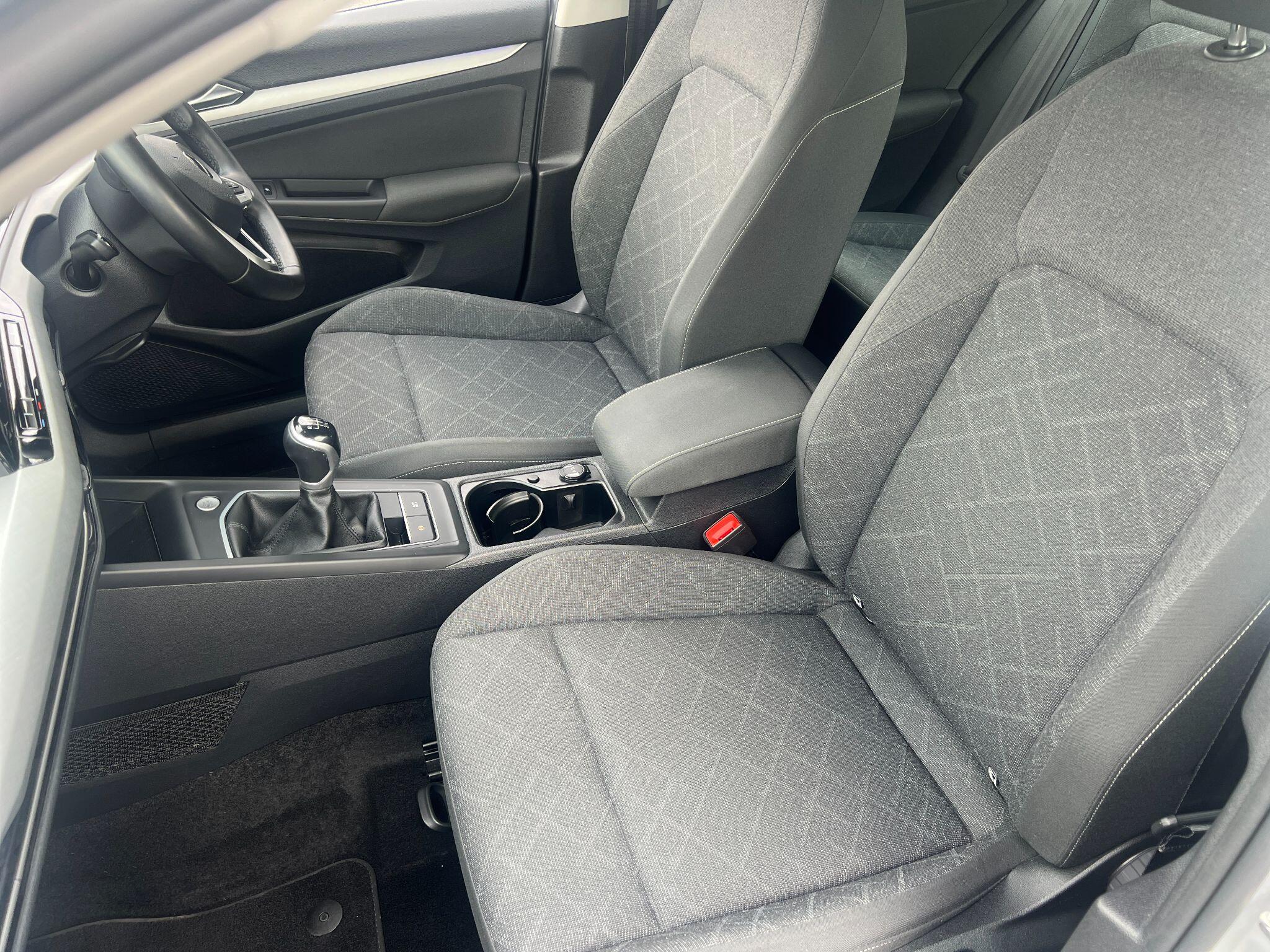 Volkswagen Golf view 32