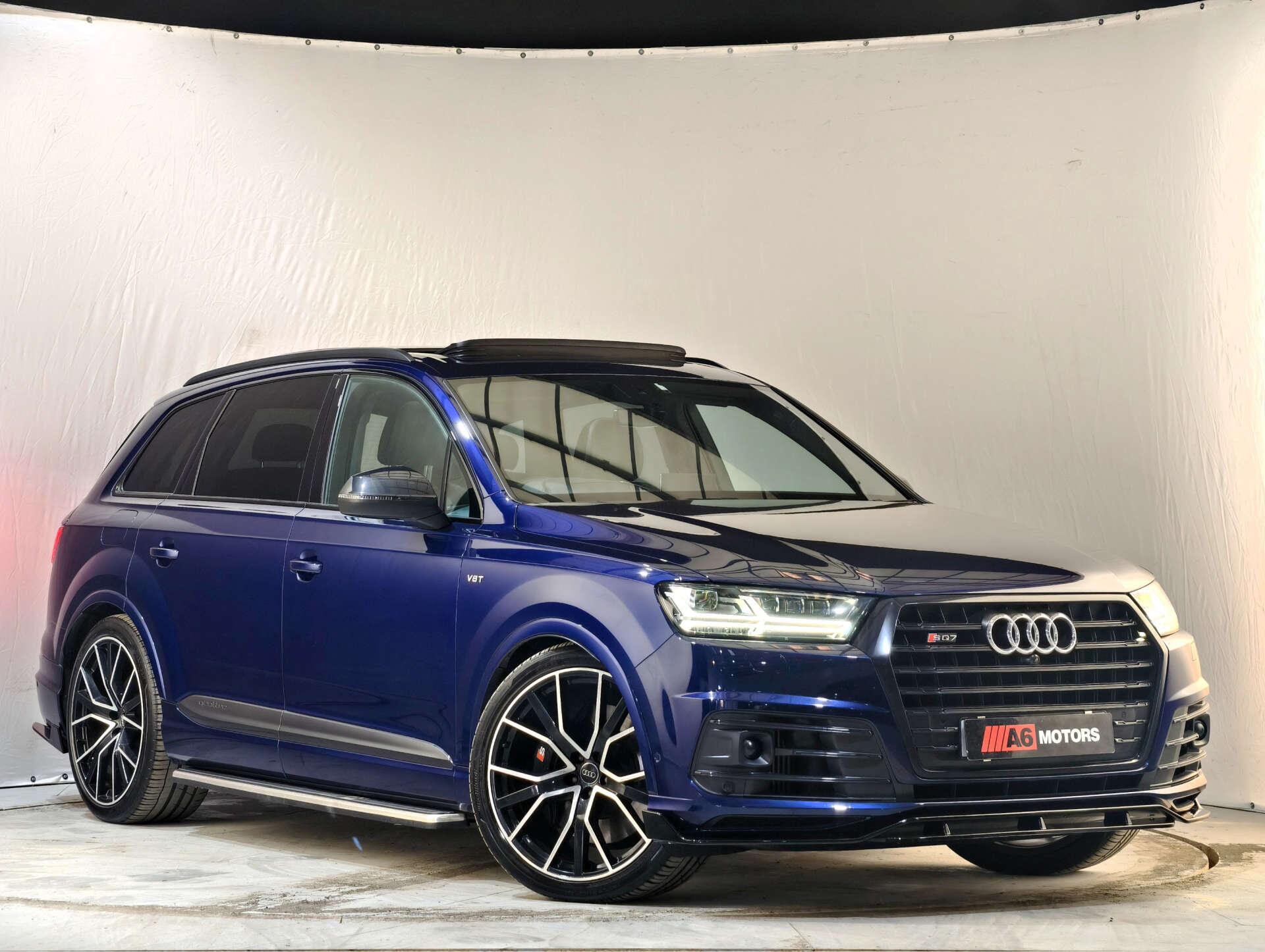 Audi SQ7 view 5