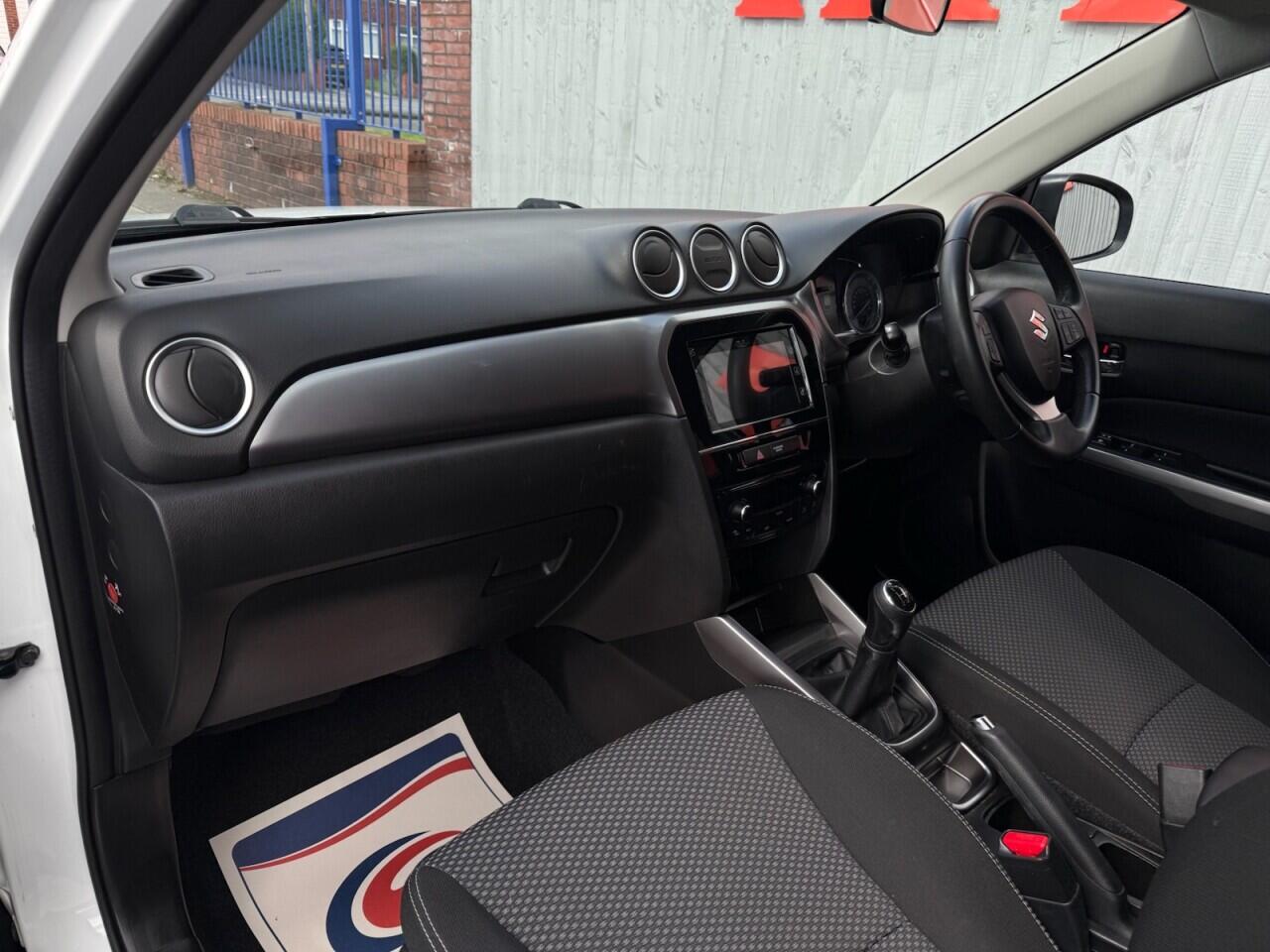 Suzuki Vitara view 26