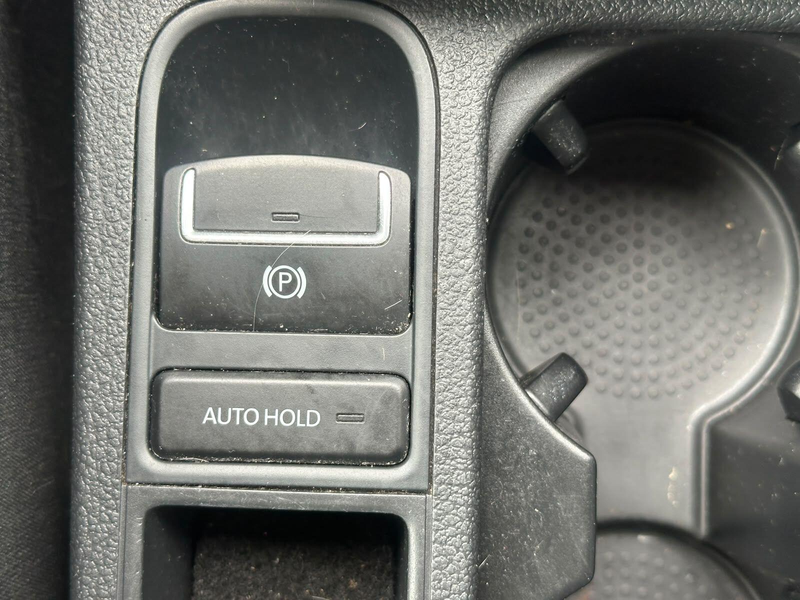 Volkswagen Tiguan view 21