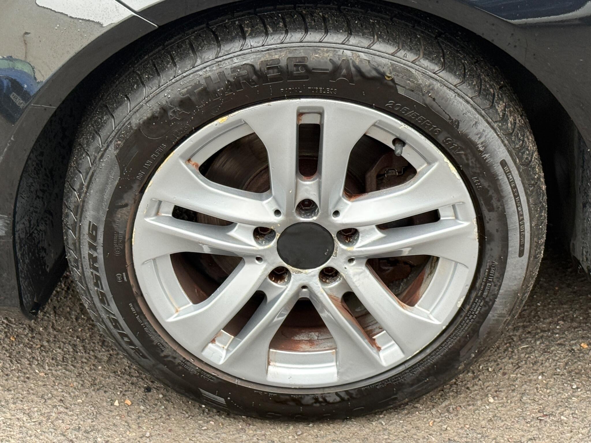 Mercedes-Benz C Class - Image 26
