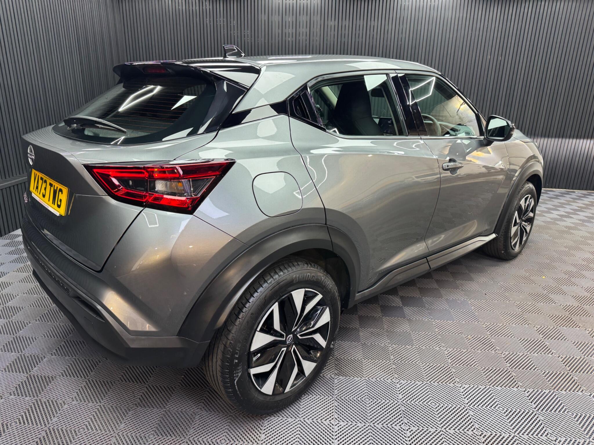 Nissan Juke view 24