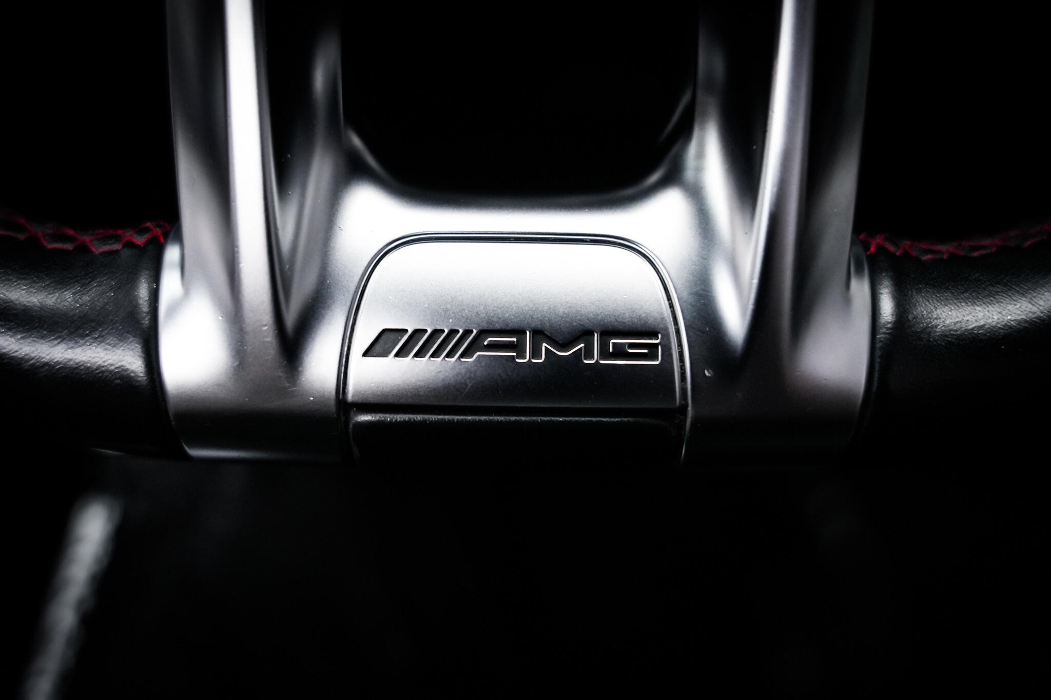 Mercedes-Benz E-Class view 43