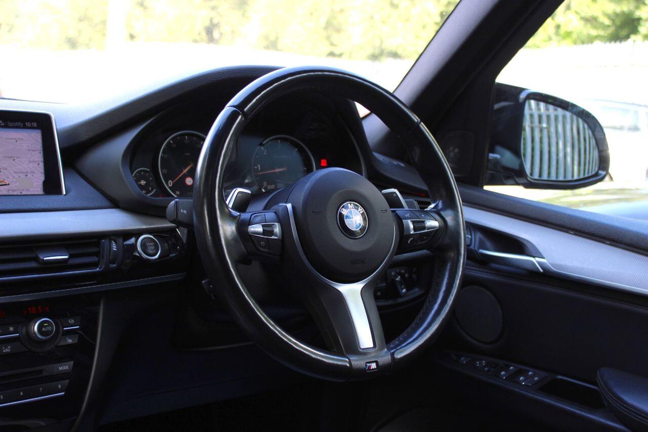 BMW X5 view 22