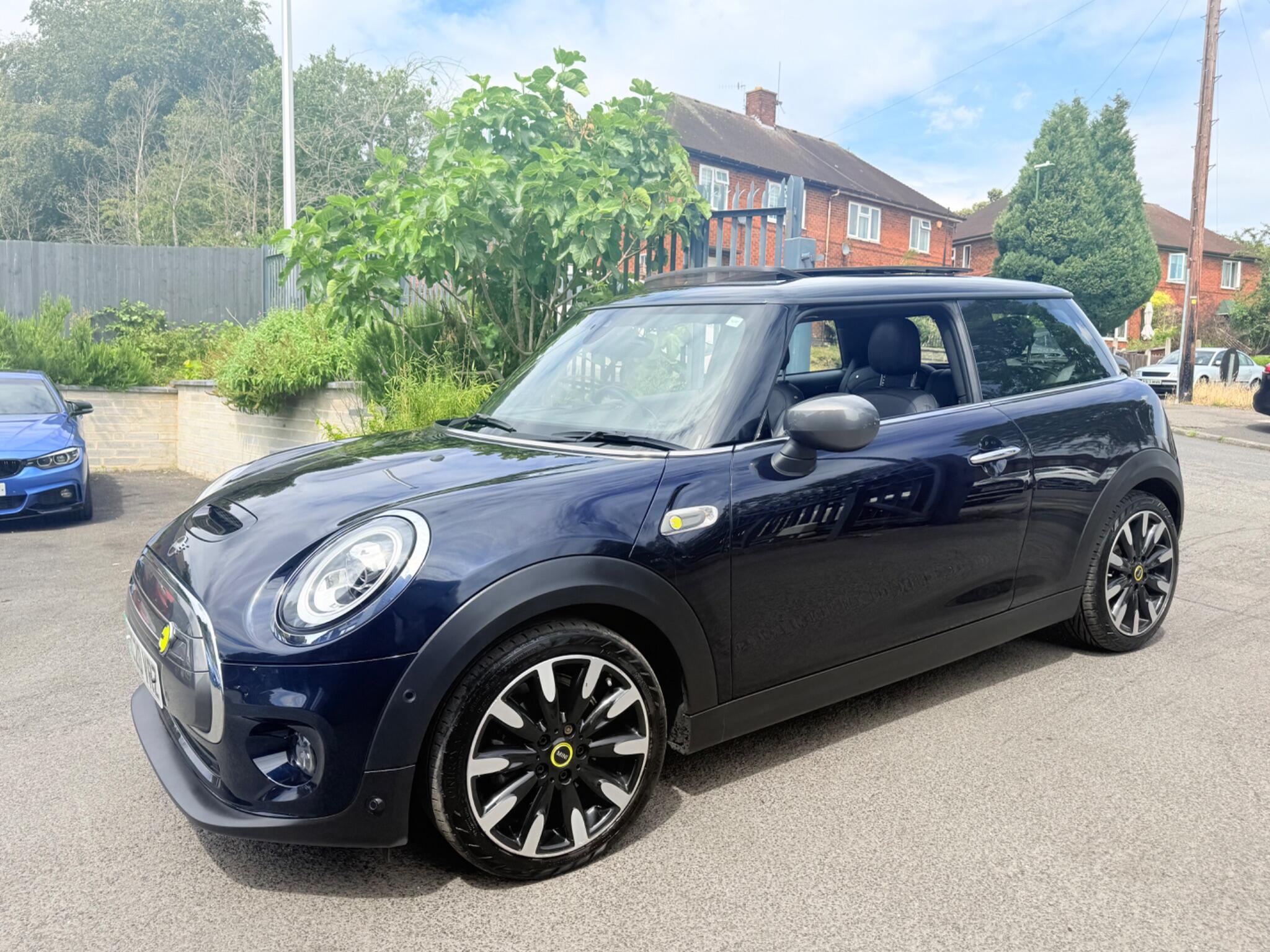 MINI Hatch view 56
