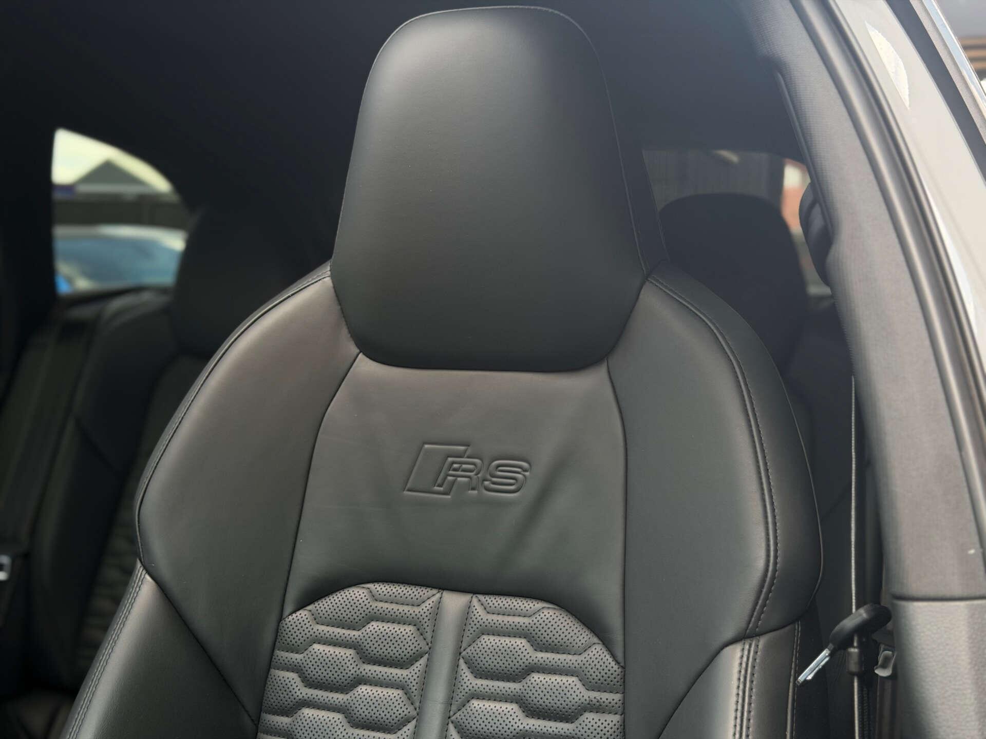Audi RS6 Avant view 28