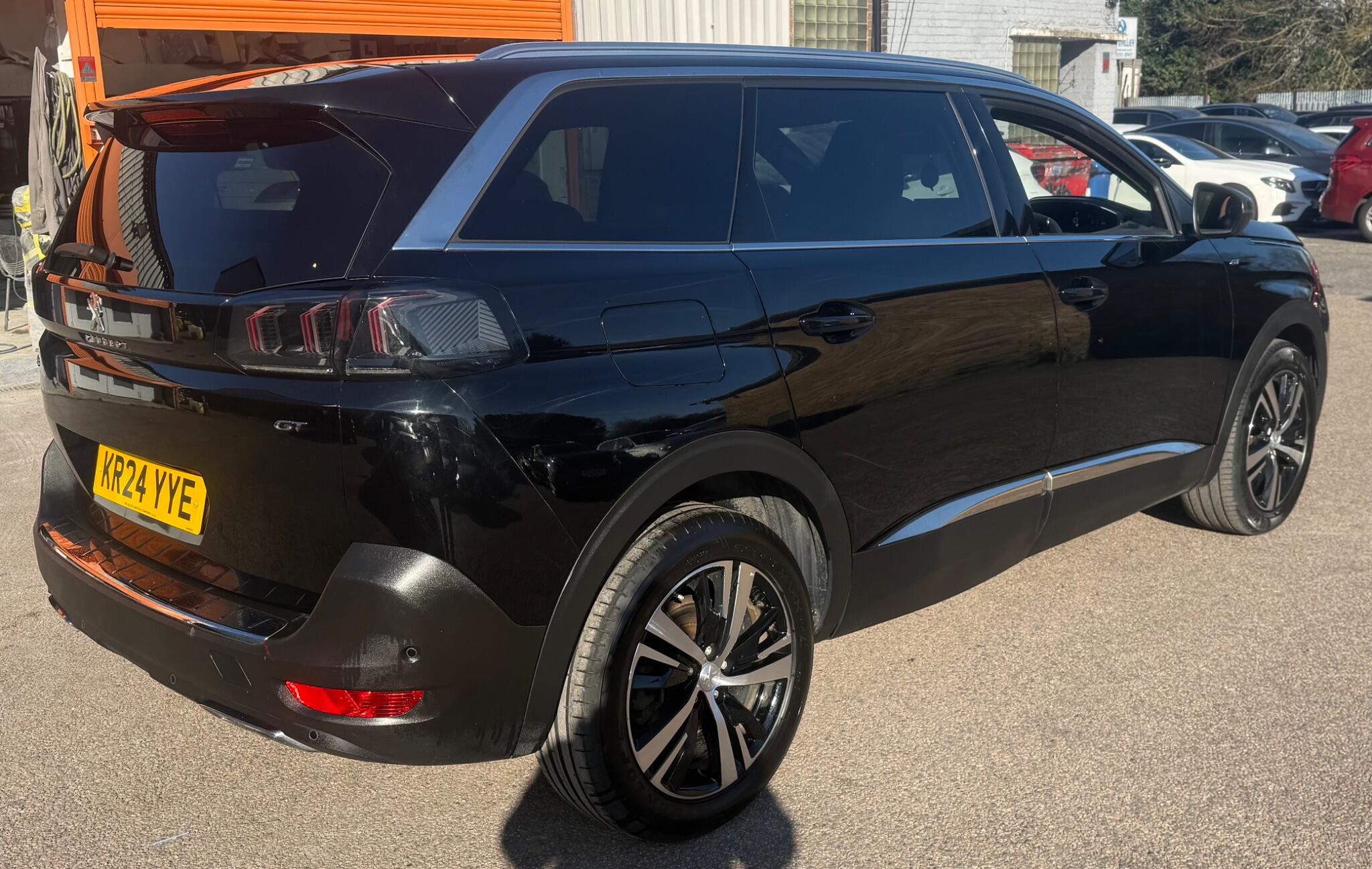 Peugeot 5008 view 7