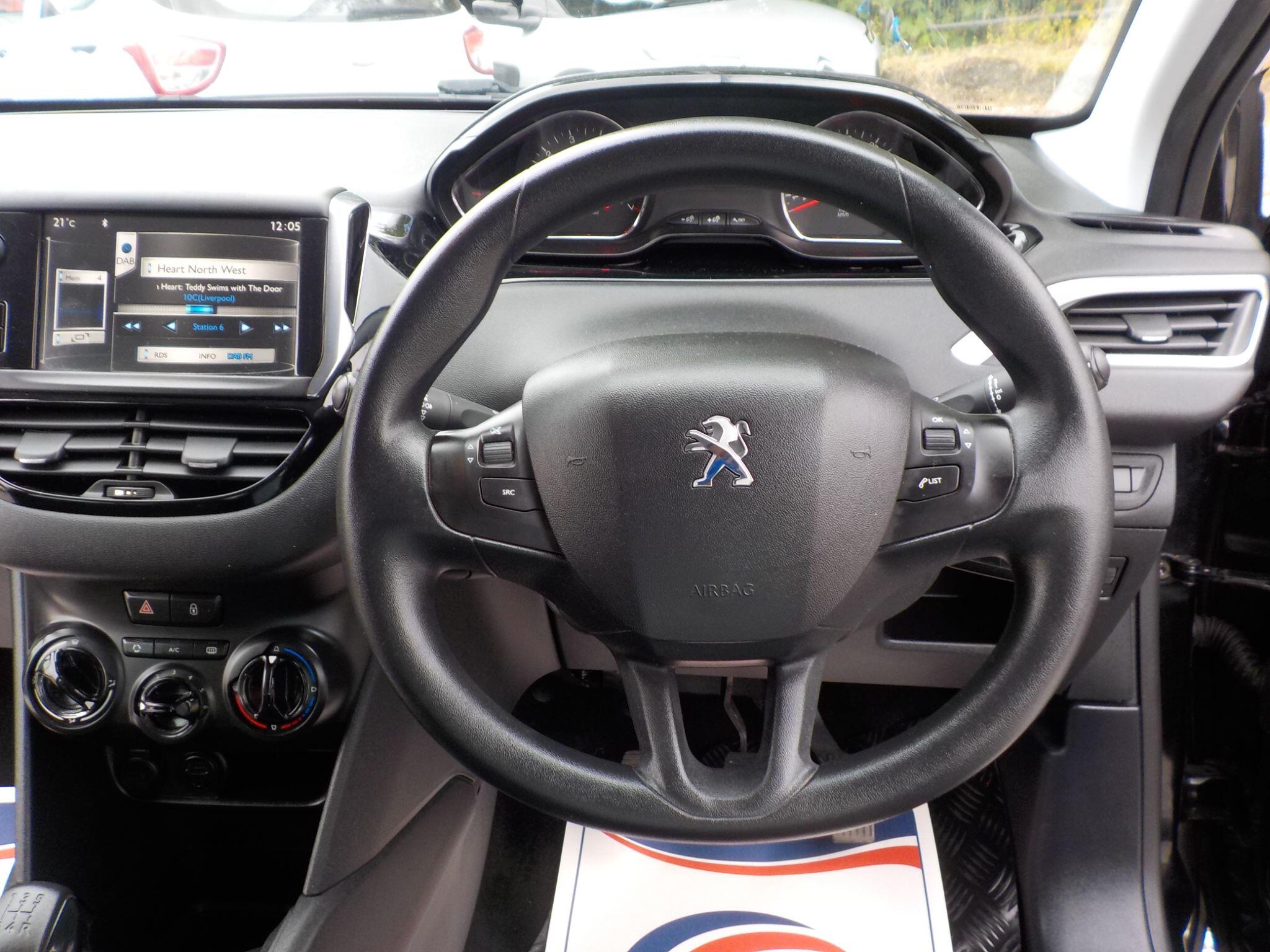 Peugeot 208 1.2 VTi PureTech Active Euro 5 5dr