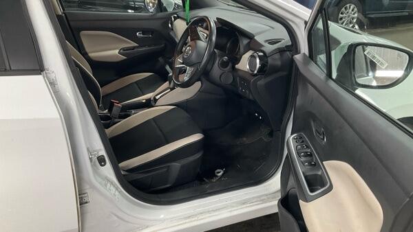 Nissan Micra view 3