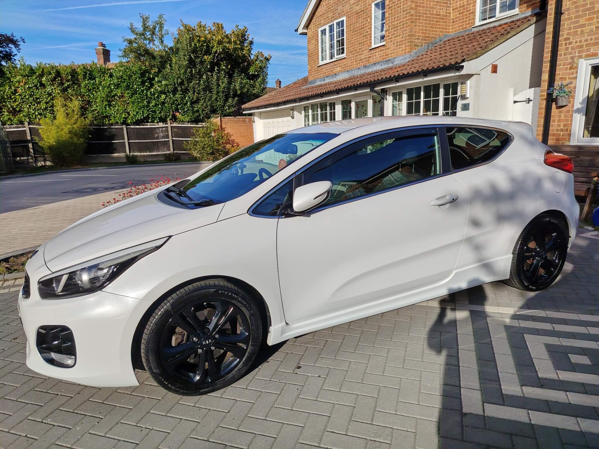 Kia ProCeed
