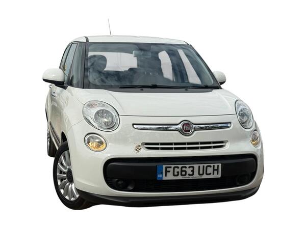 White 2013 Fiat 500L Estate Front-wheel drive Automatic