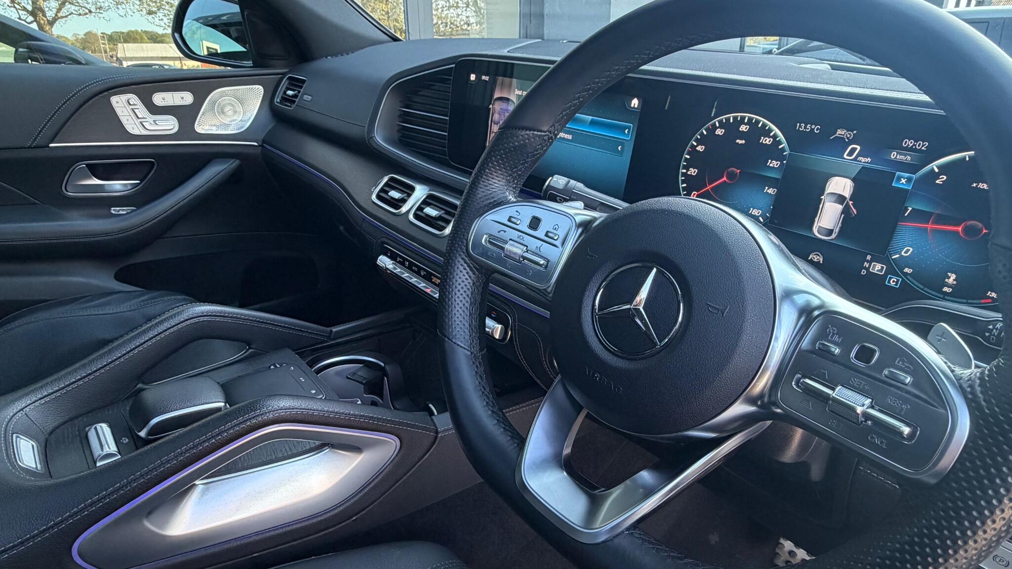 Mercedes-Benz Gle view 18
