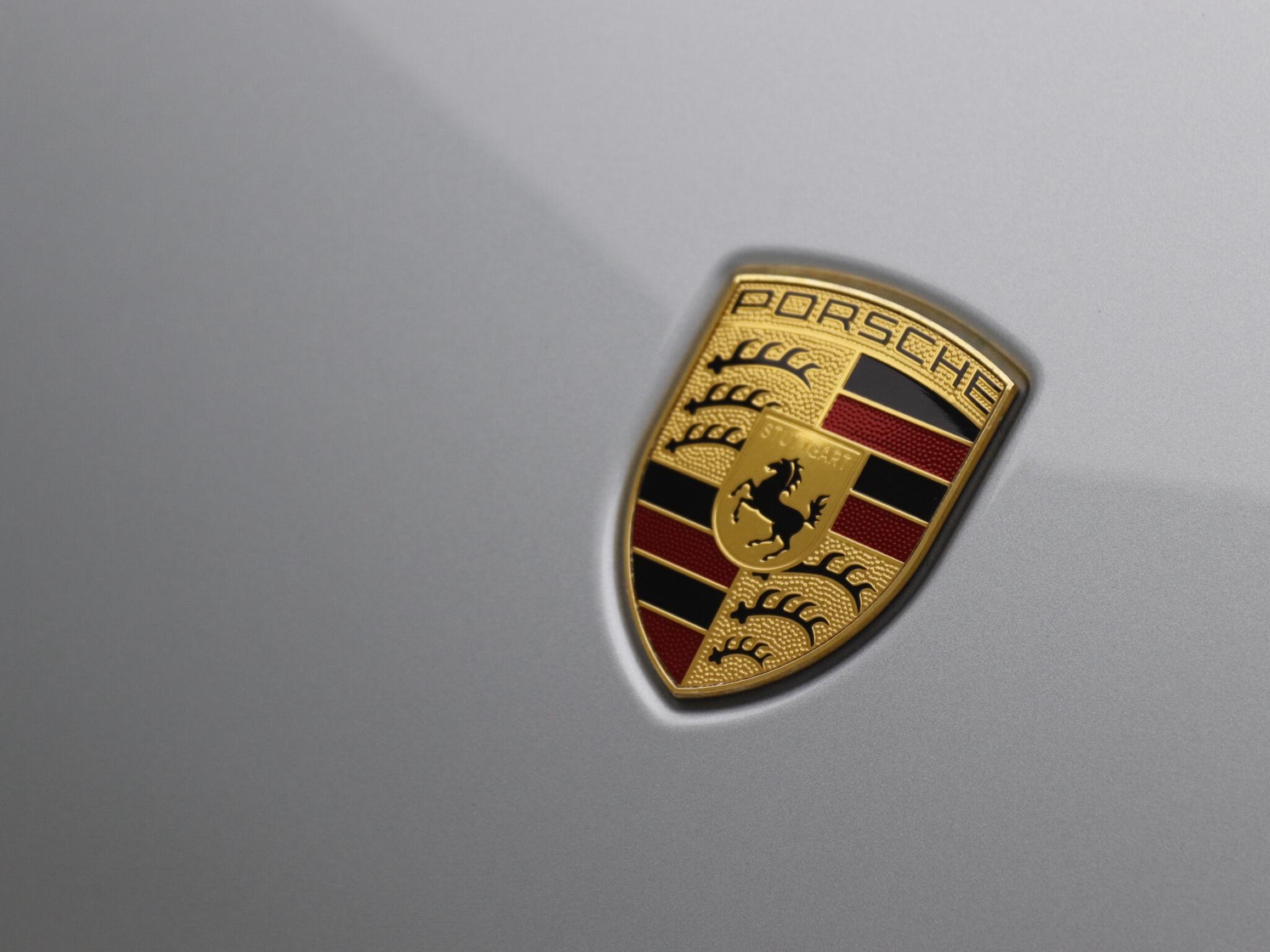 Porsche Macan view 22