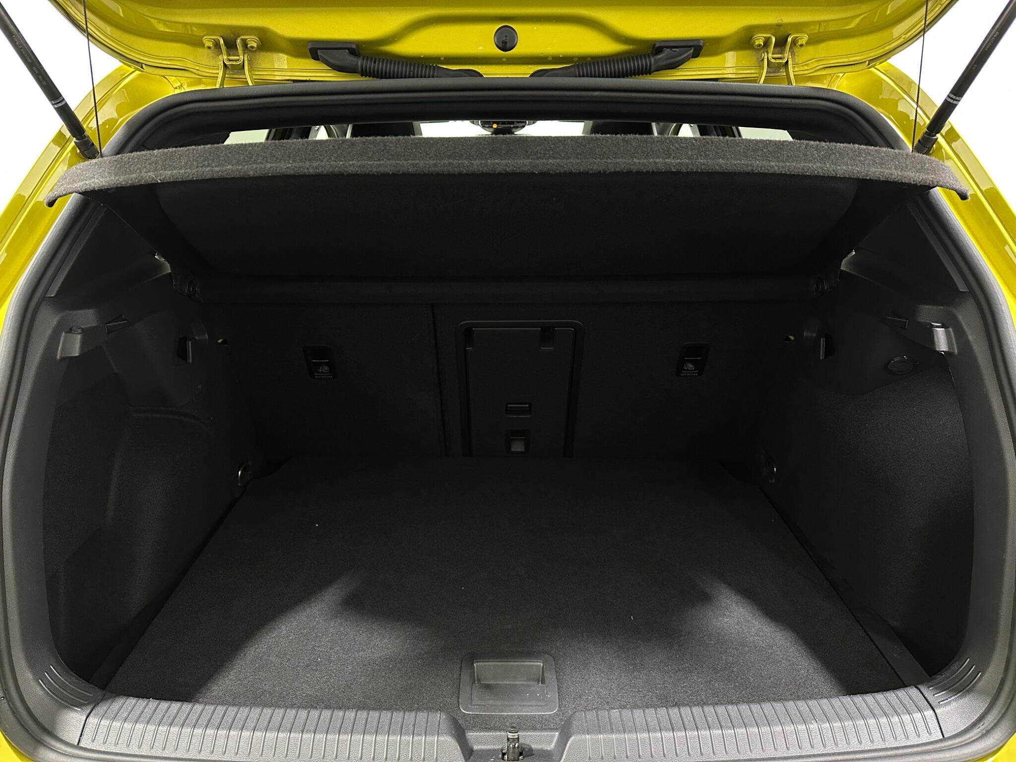 Volkswagen Golf view 47