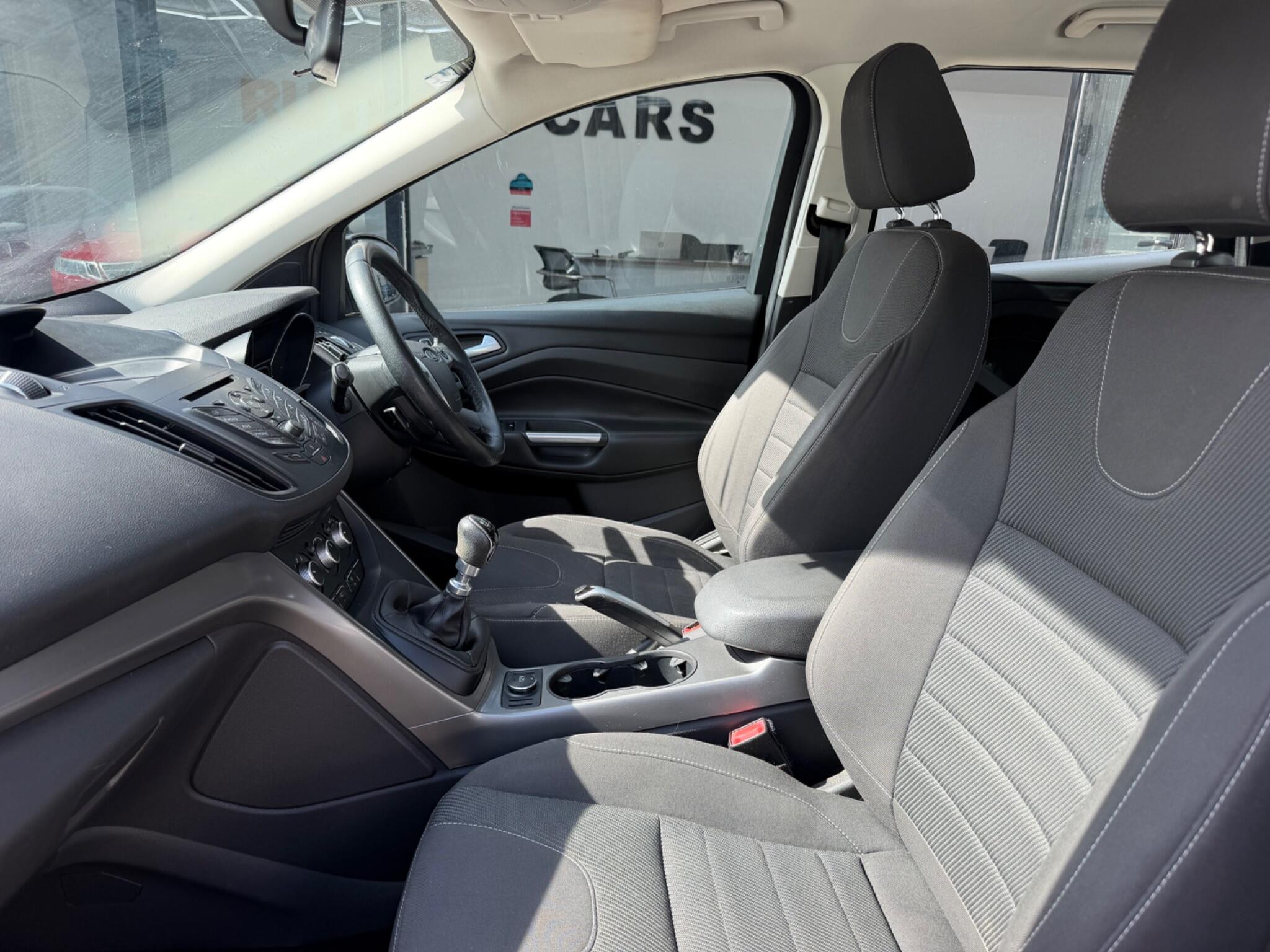 Ford Kuga view 15