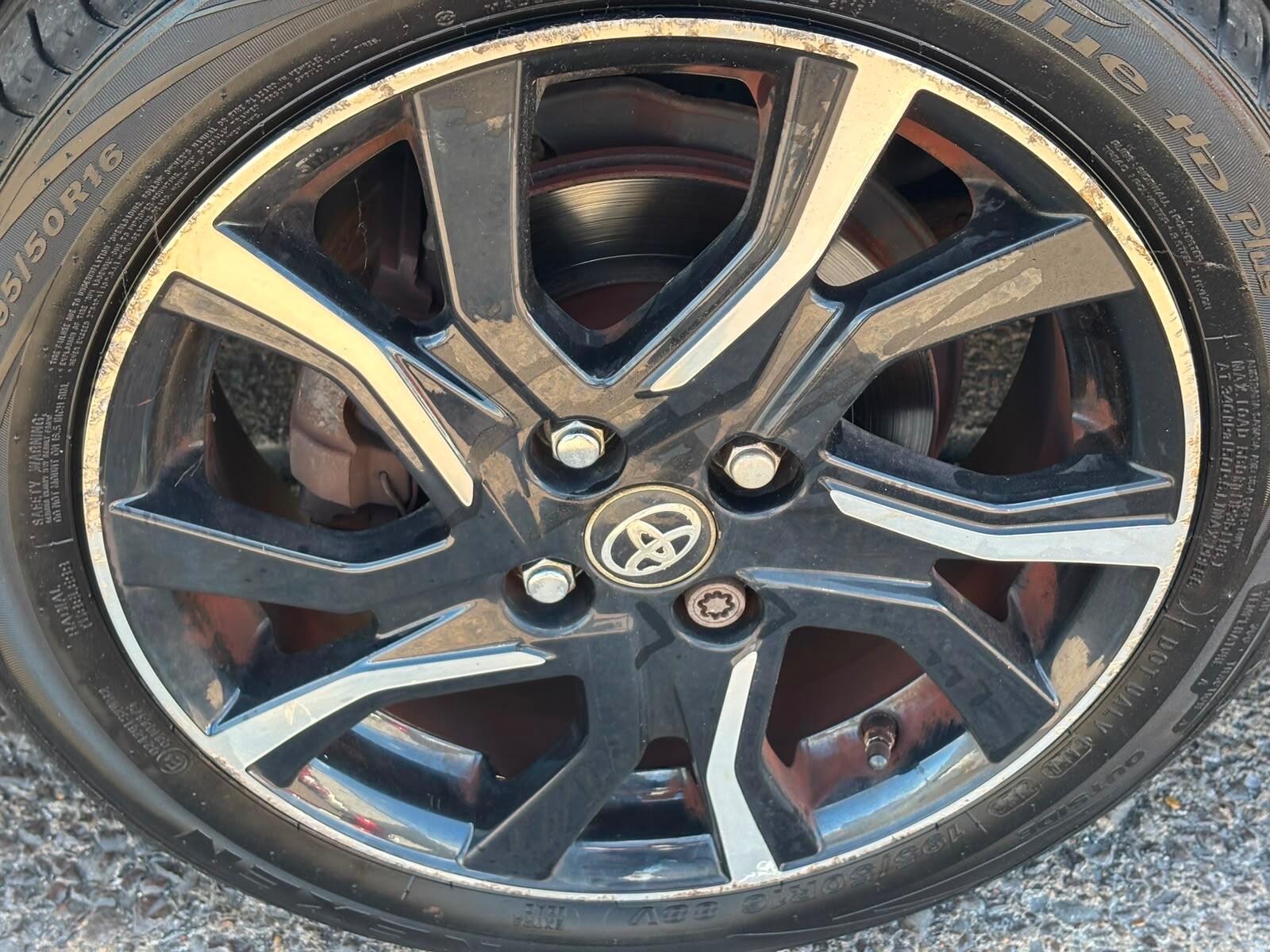 Toyota Yaris view 39