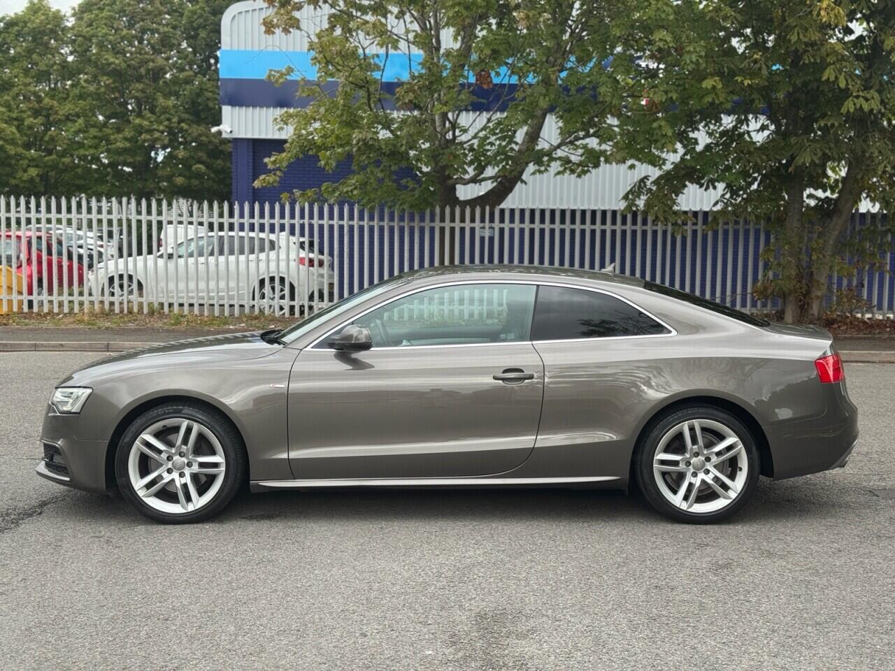 Audi A5 view 5