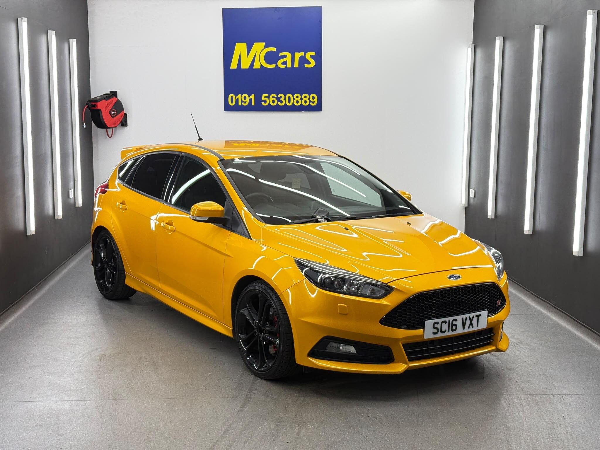 Ford Focus view 11
