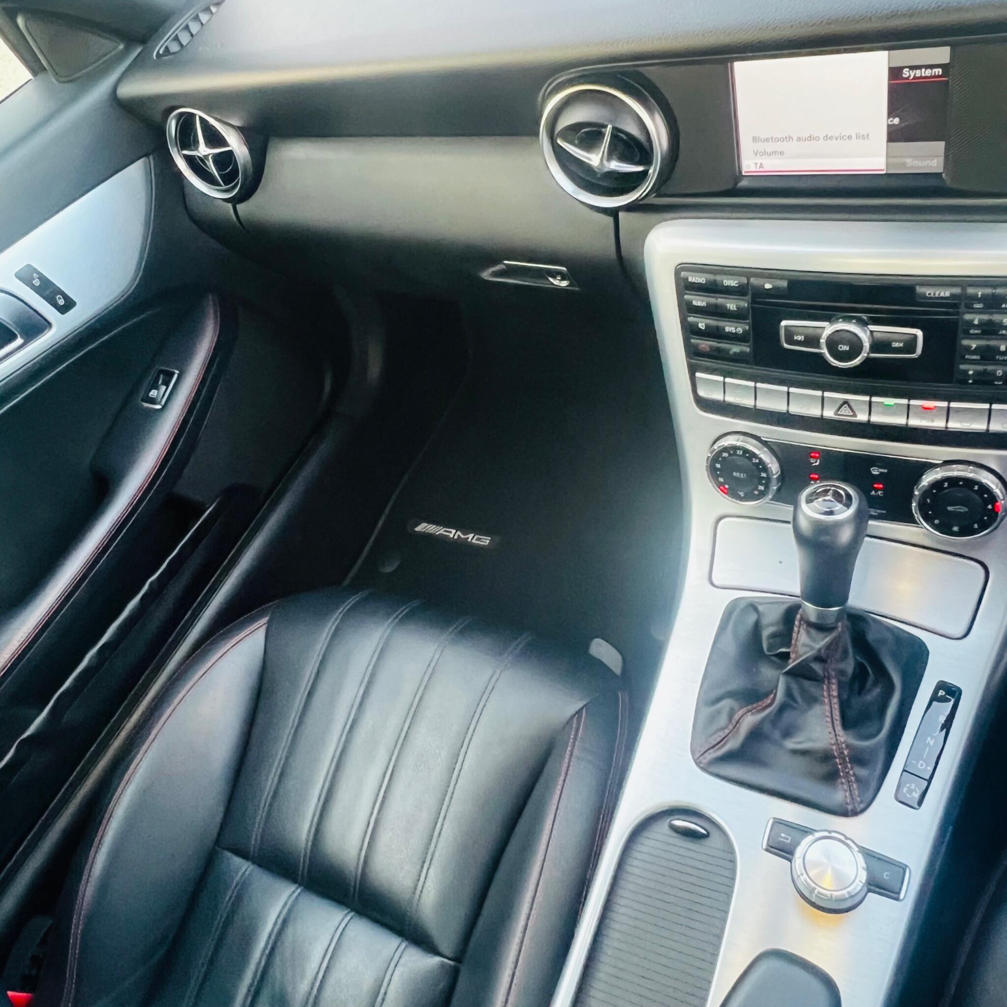 Mercedes-Benz SLK view 12