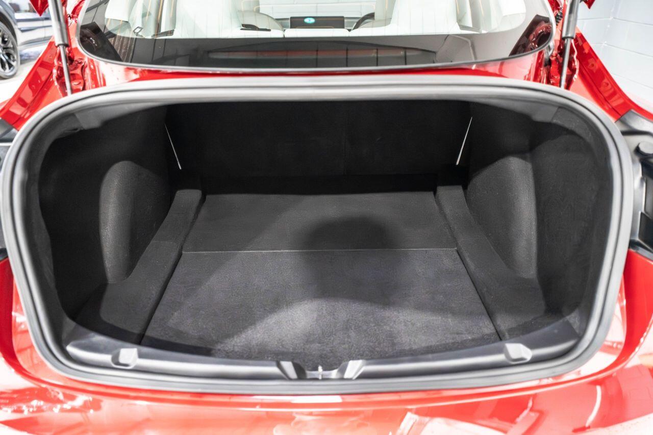 Tesla Model 3 view 20