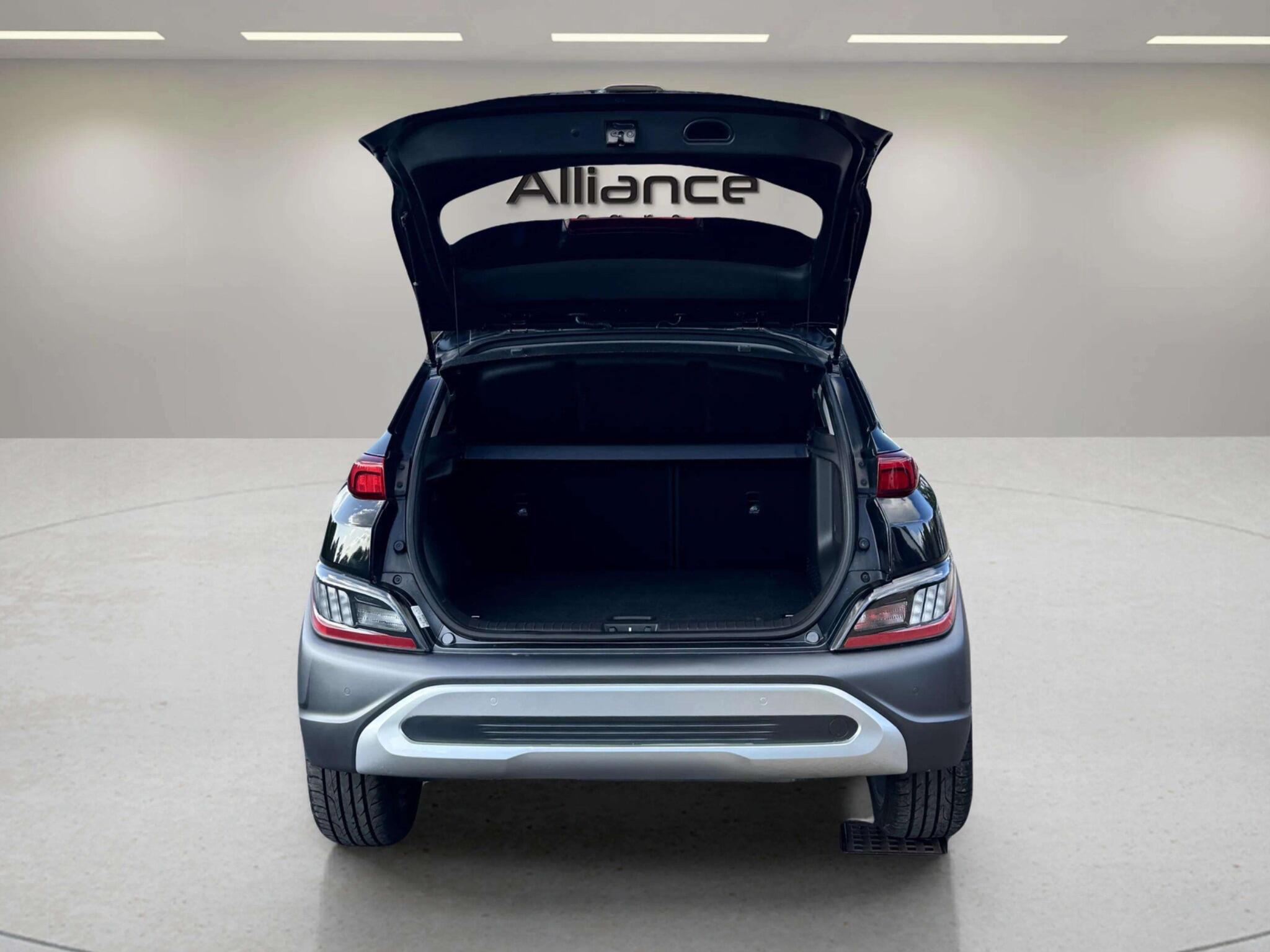 Hyundai Kona view 78