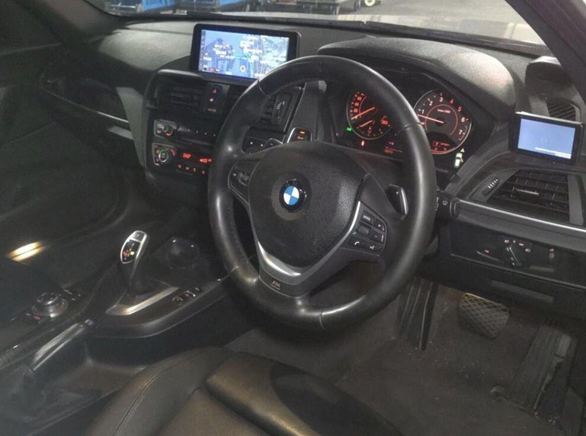 BMW 1 Series view 5