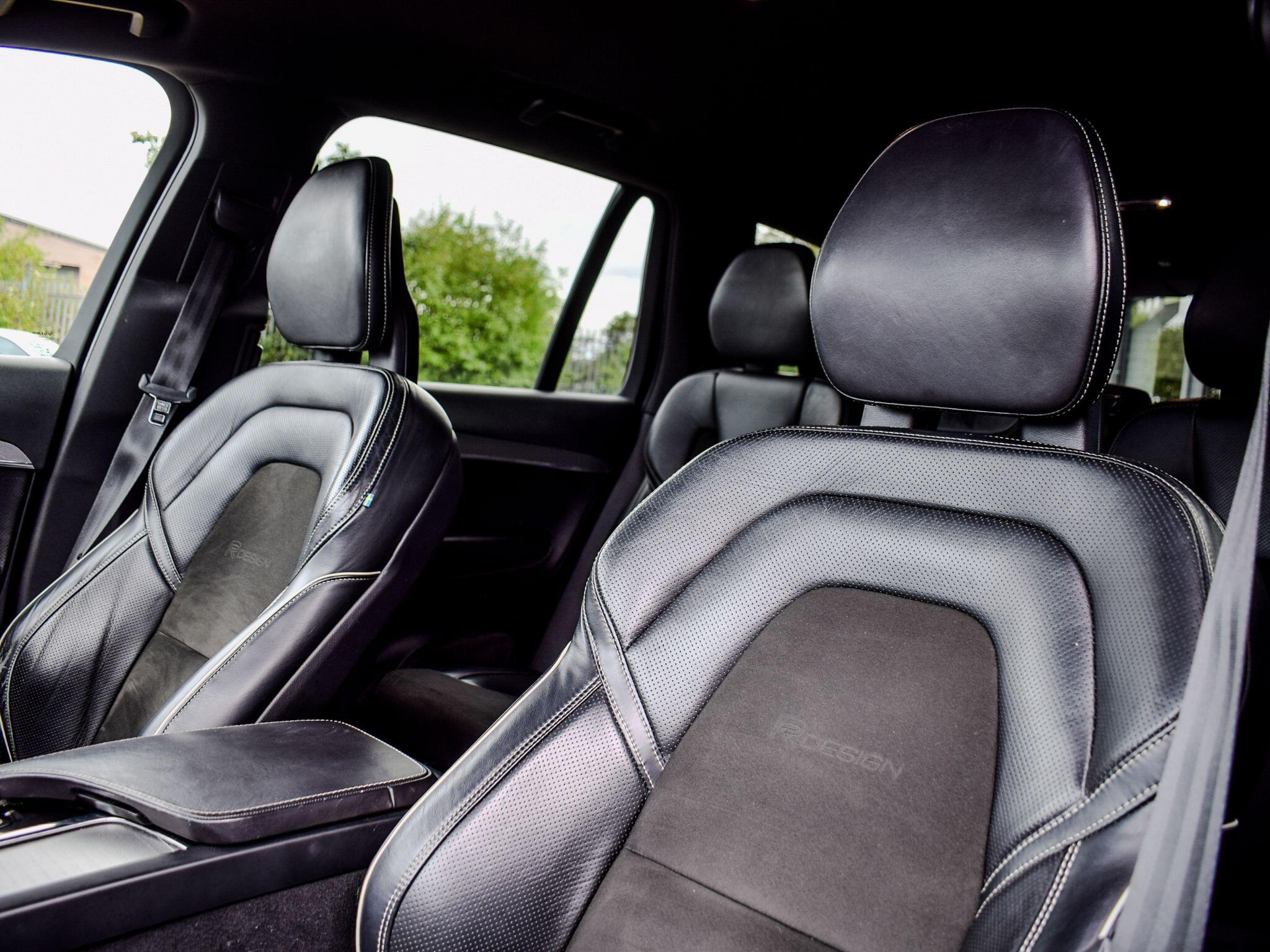 Volvo XC90 view 14