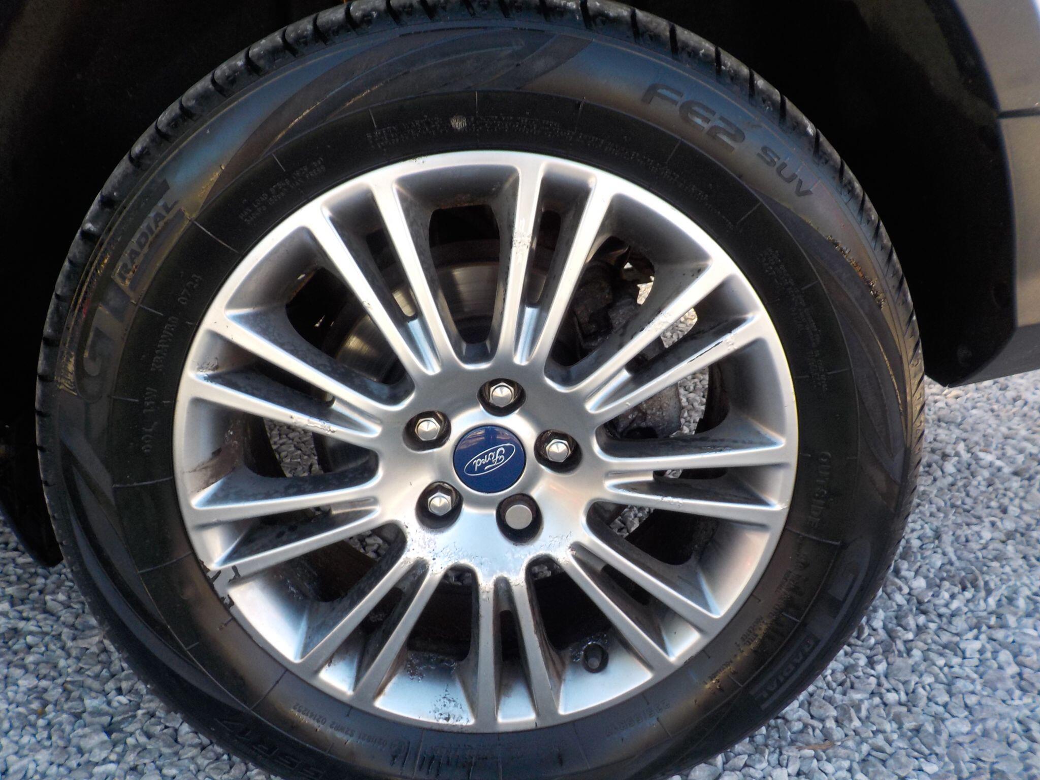 Ford Kuga 2.0 TDCi Titanium 2WD Euro 5 5dr