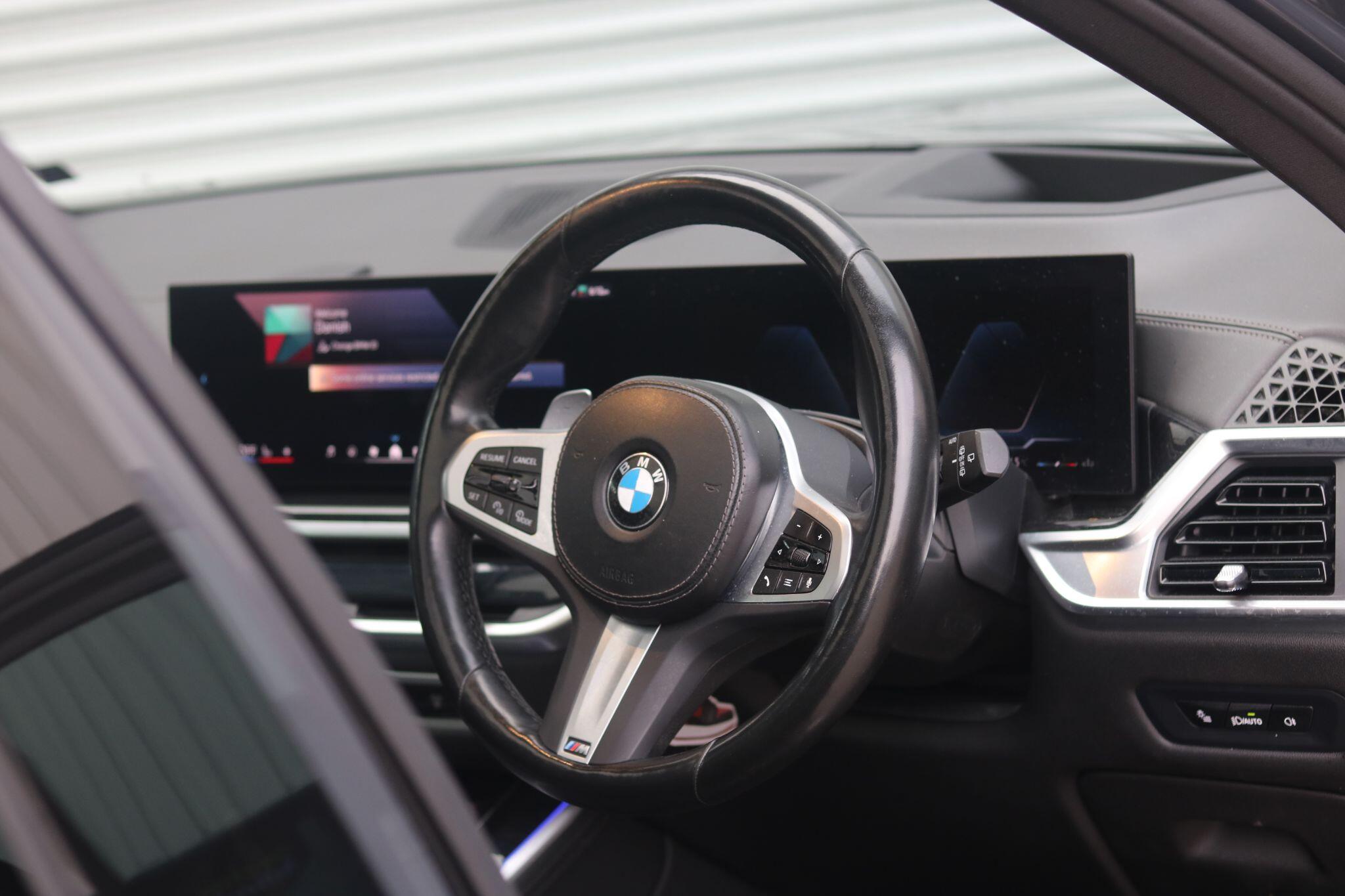 BMW X5 view 17