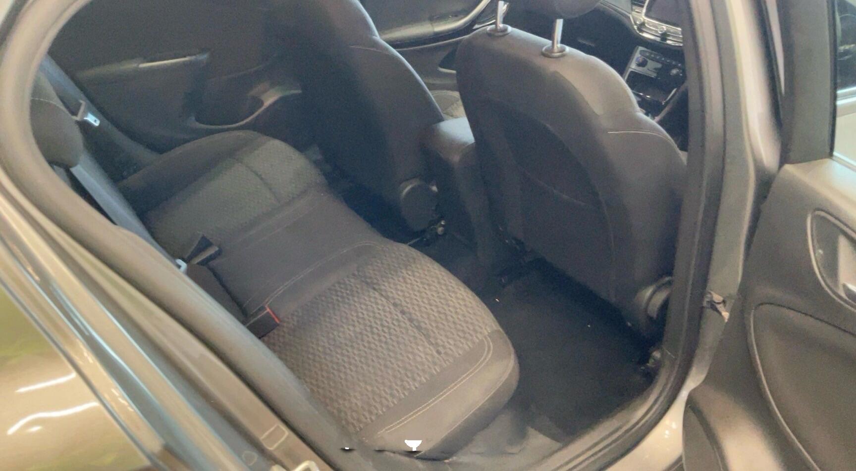 Vauxhall Astra view 12