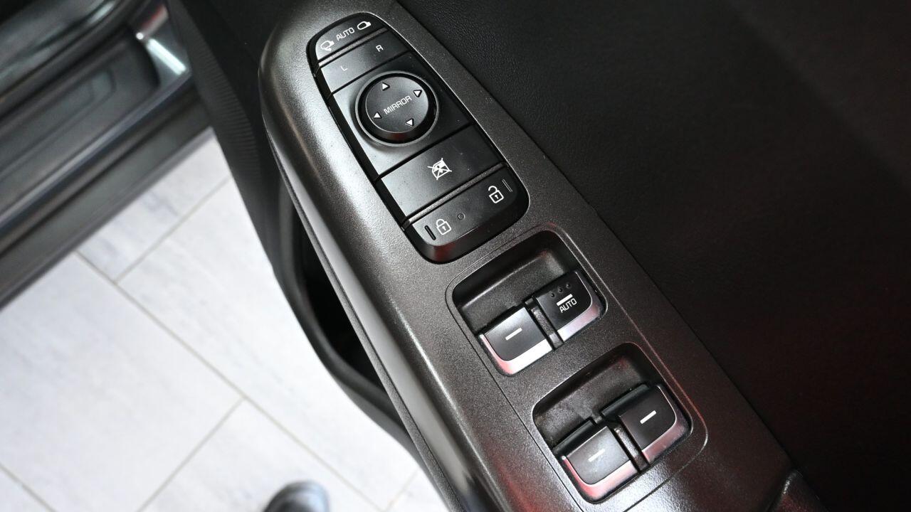 Kia Sportage view 32