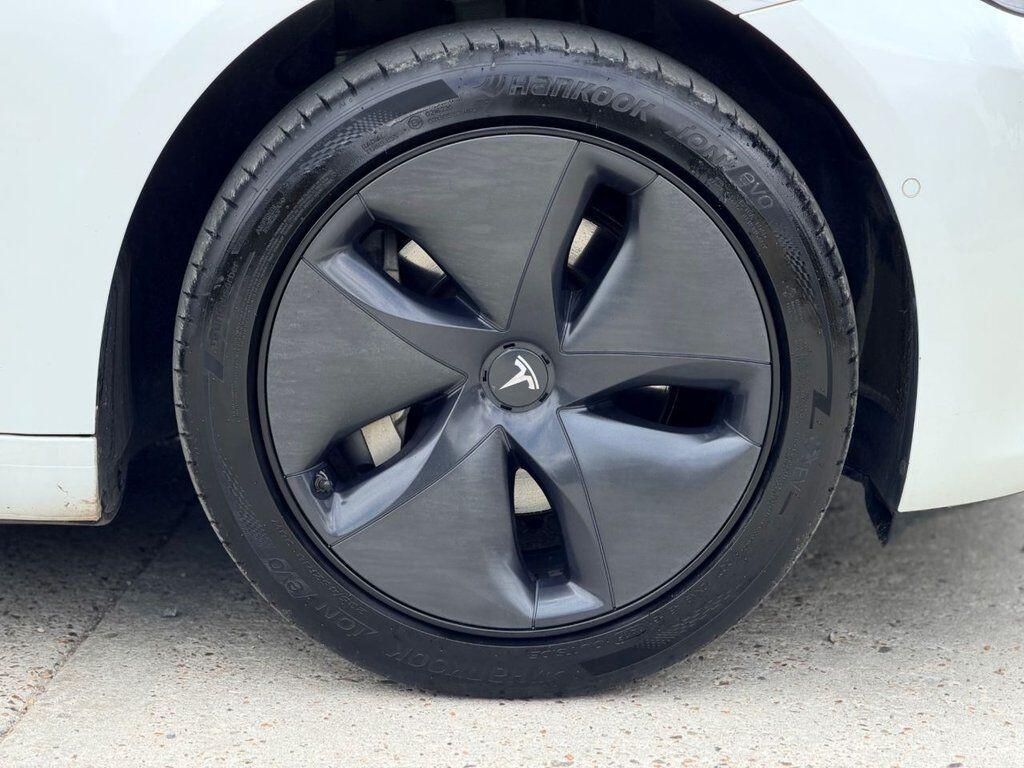 Tesla Model 3 view 13
