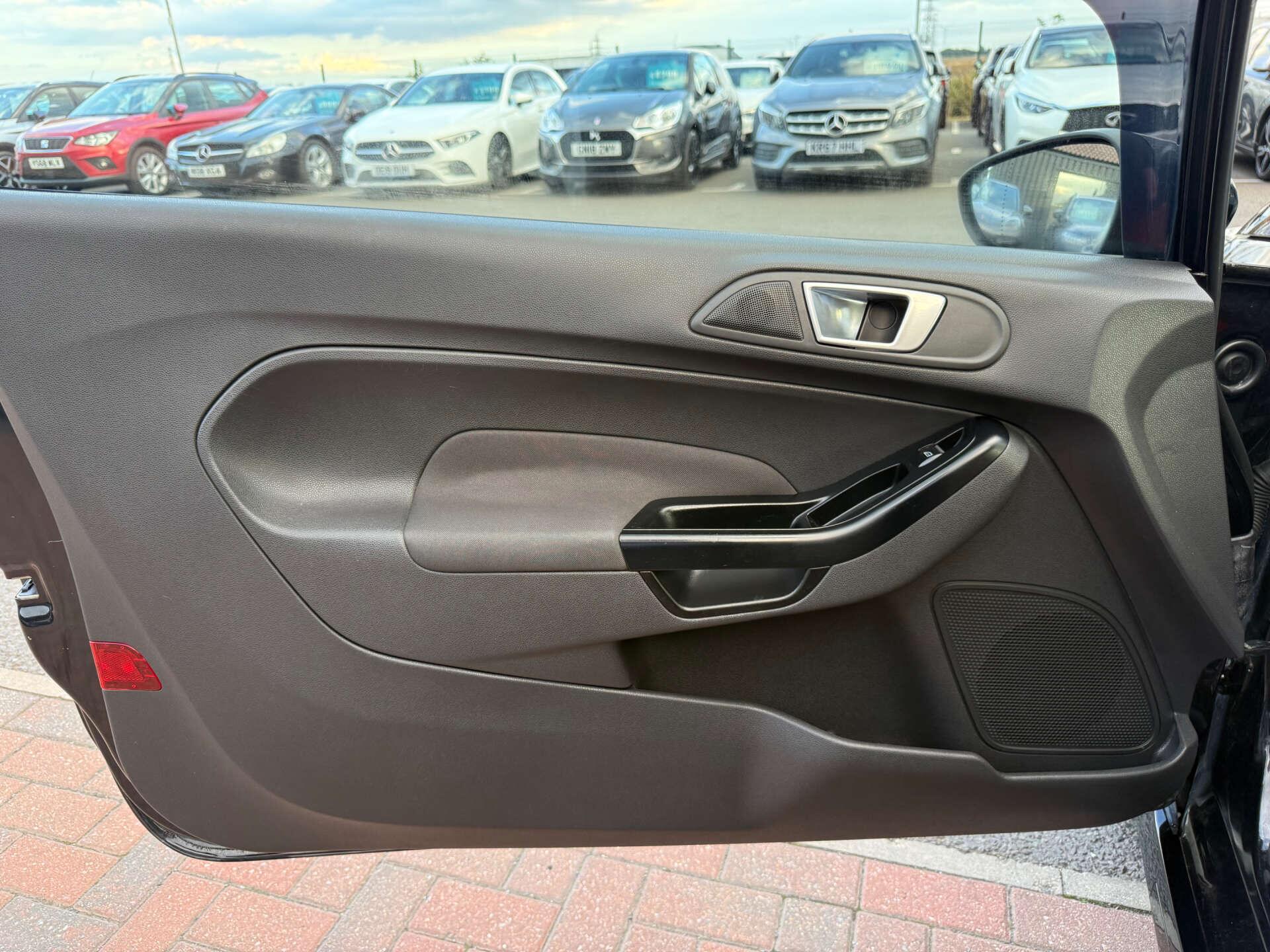 Ford Fiesta view 65