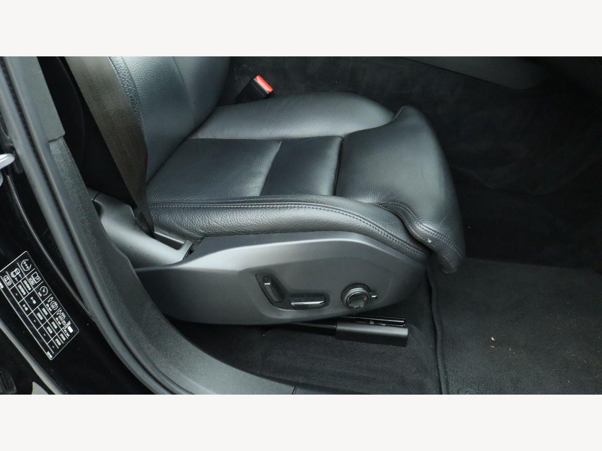 Volvo XC60 view 29